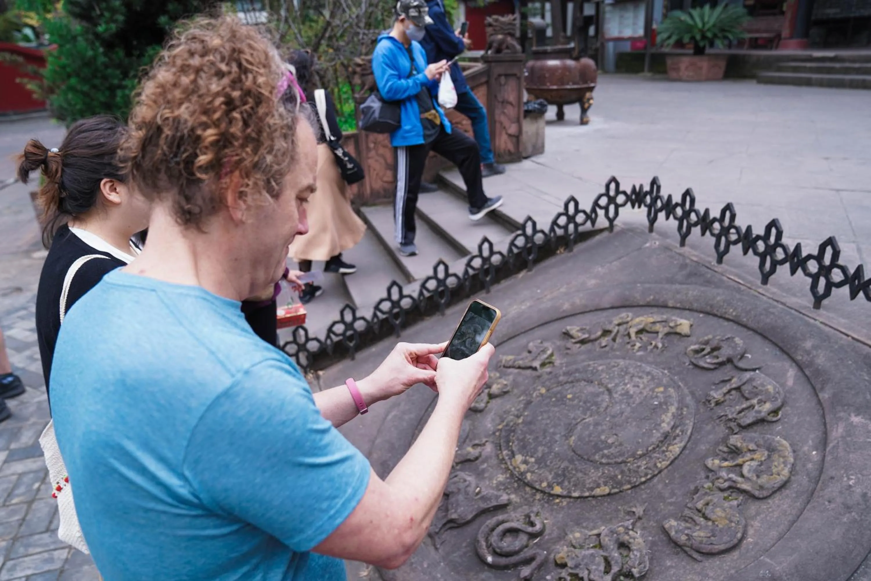 Activities in Chengdu Local Tea Hostel - Short Walk To Taikooli - Chill & Social Coffee Lounge - Metro downstairs - Free Activities - Friendly English Speaking Staff - Tibet, Panda, Buddha & Snow Mountain Tours