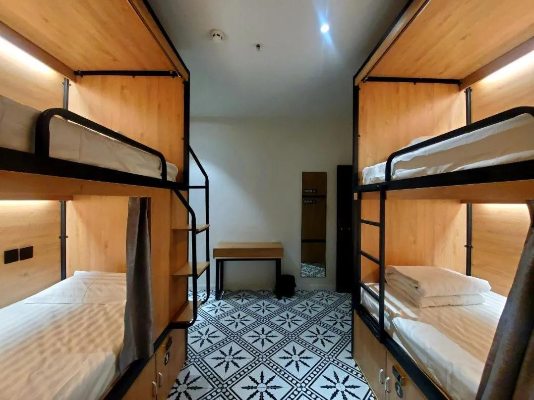 bunk bed, Bed in Chengdu Local Tea Hostel - Short Walk To Taikooli - Chill & Social Coffee Lounge - Metro downstairs - Free Activities - Friendly English Speaking Staff - Tibet, Panda, Buddha & Snow Mountain Tours