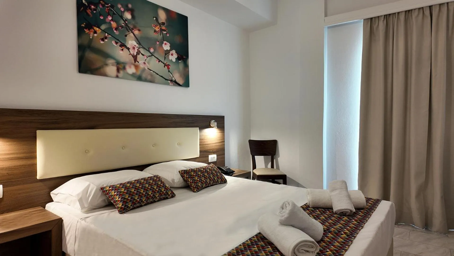 Bedroom, Bed in Hotel Santorini