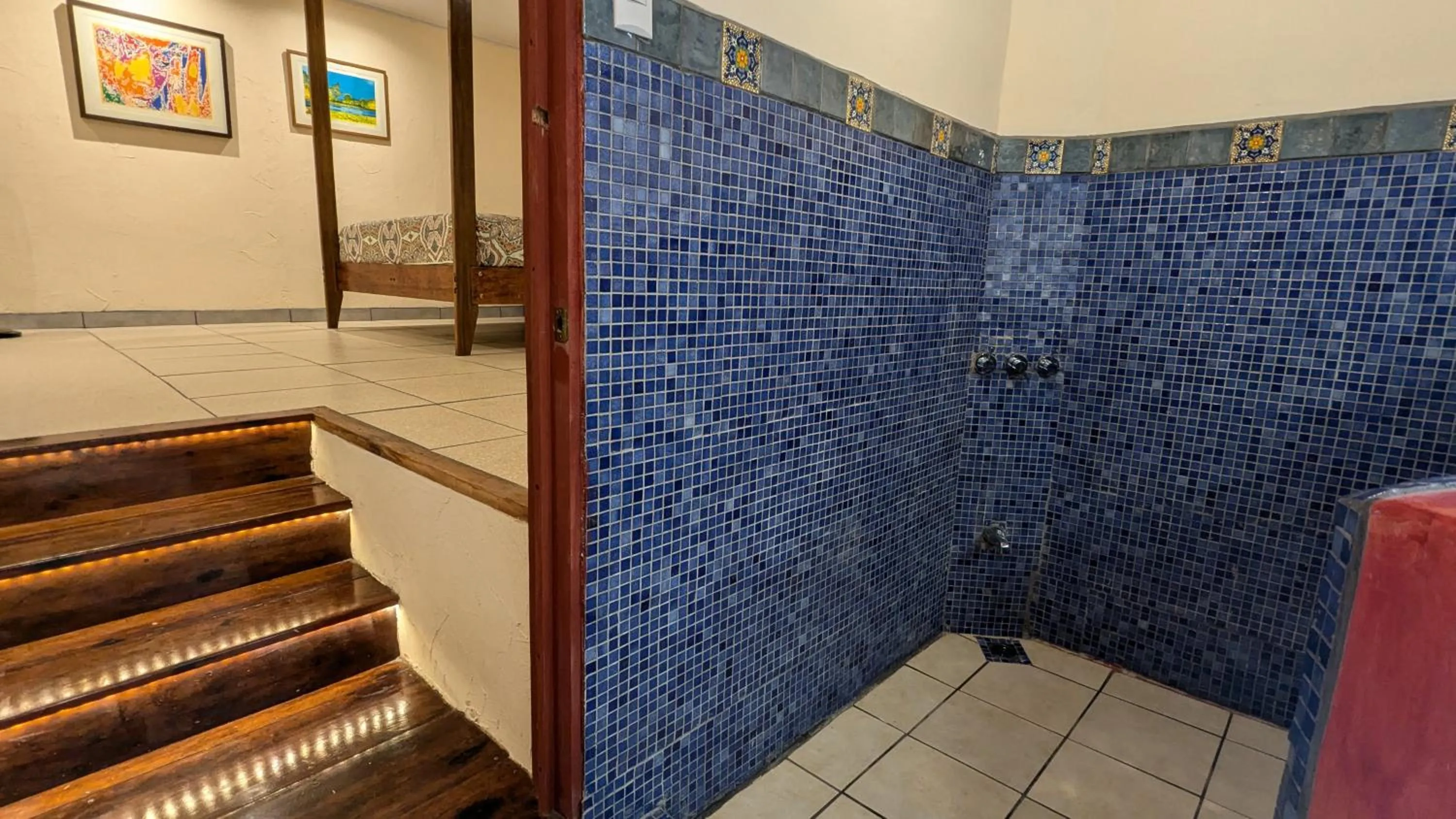 Bathroom in Tree House Beachfront Lodge