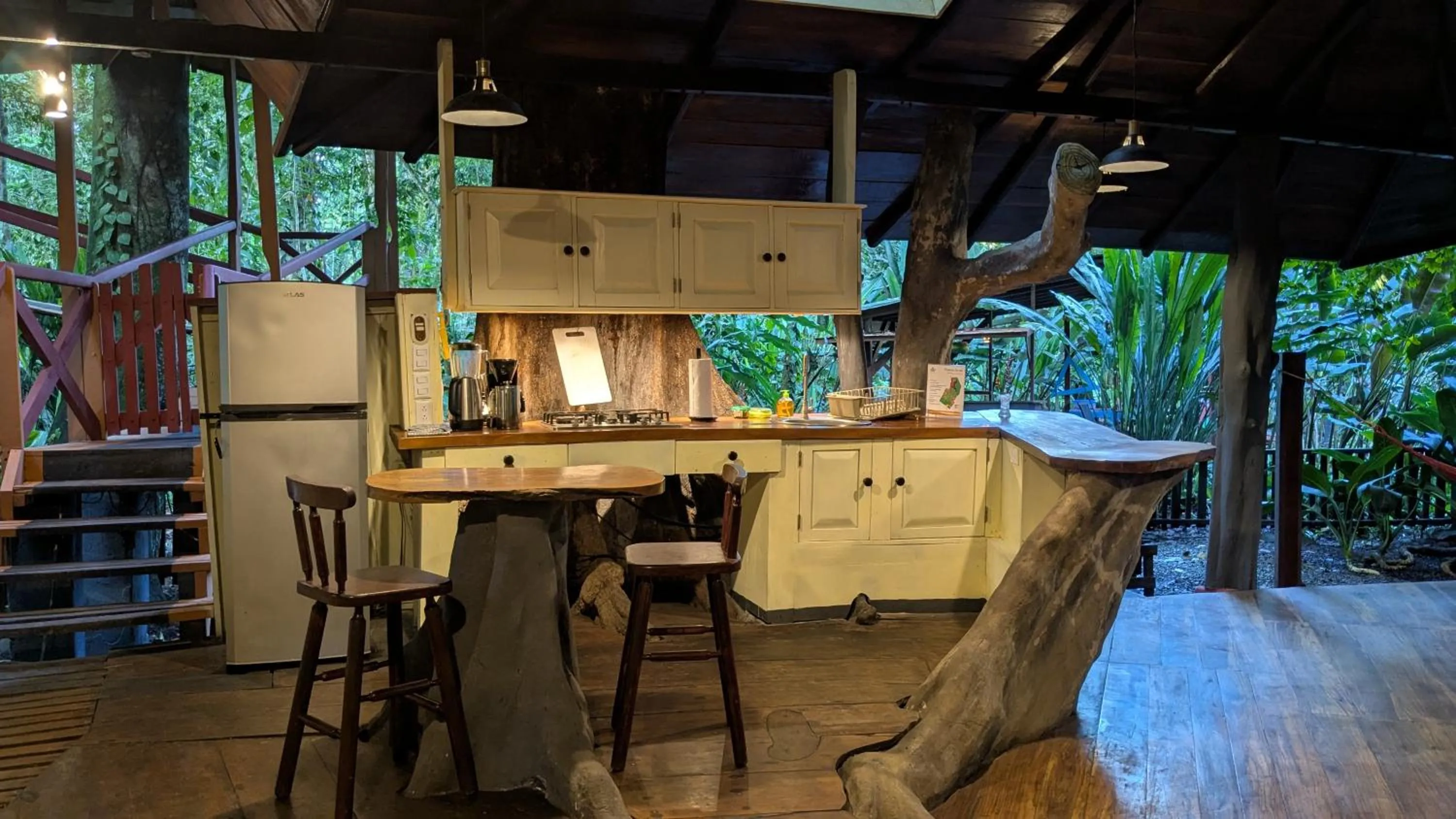 Food in Tree House Beachfront Lodge