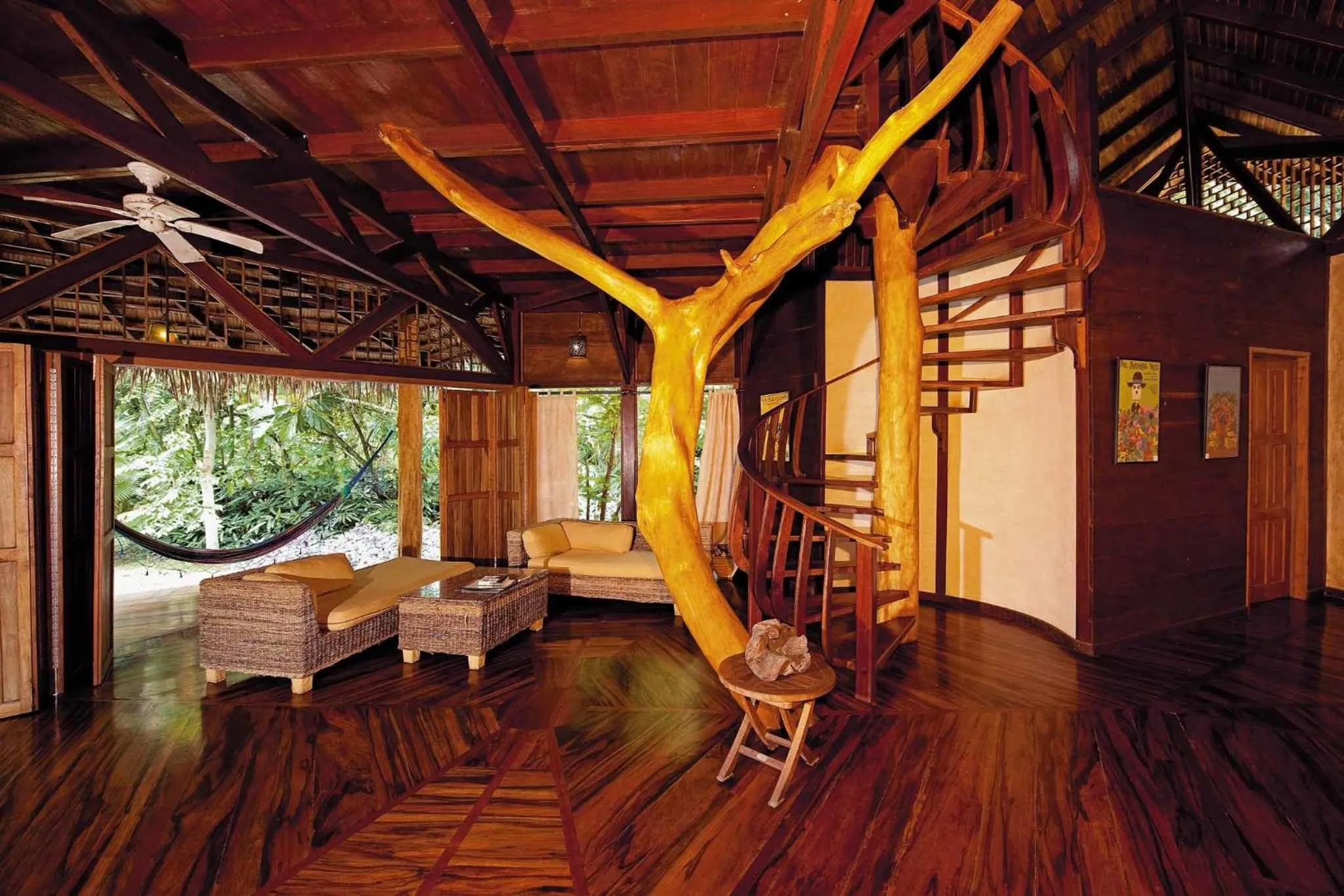 Living room in Tree House Beachfront Lodge