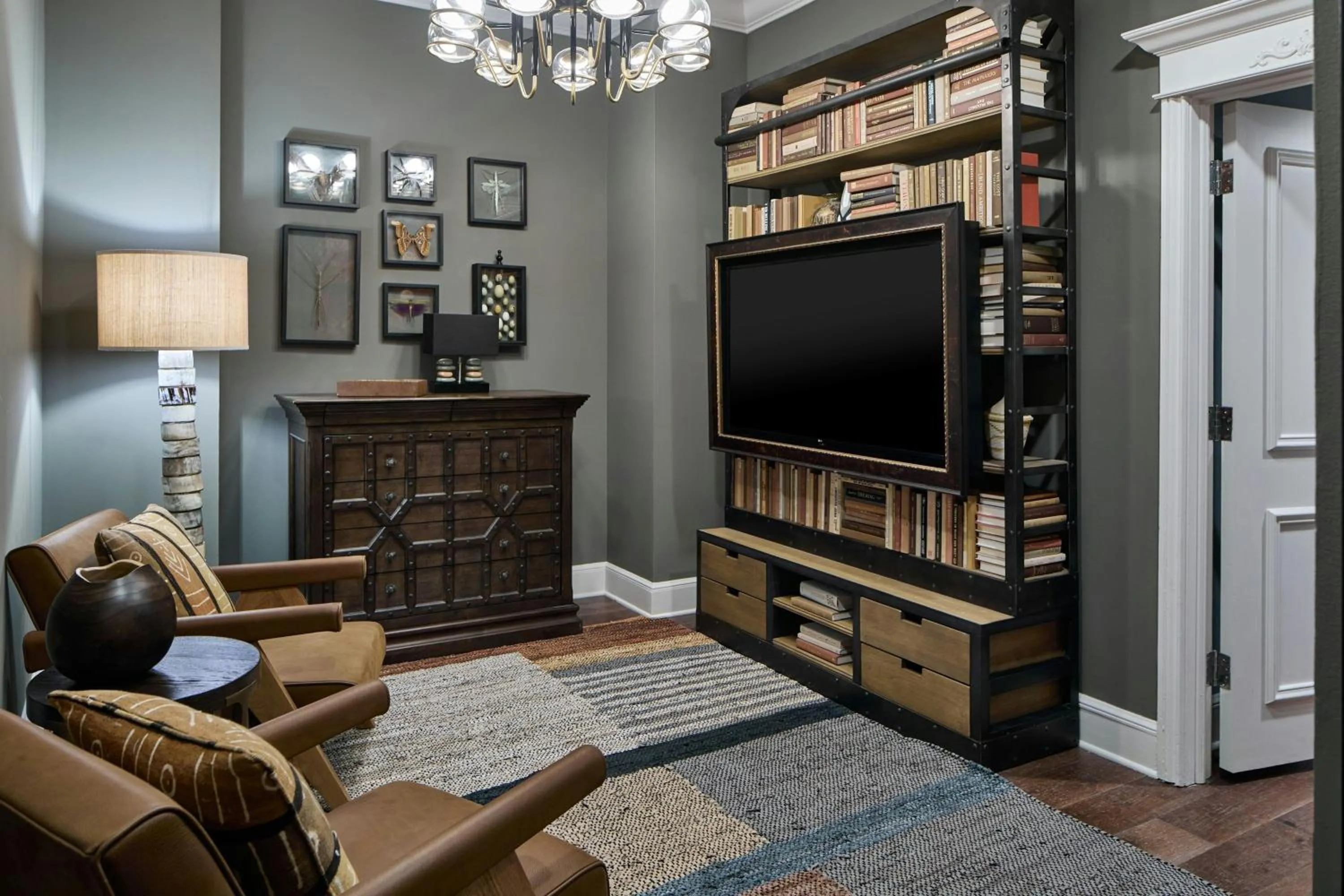 Living room in Le Pavillon, New Orleans, a Tribute Portfolio Hotel
