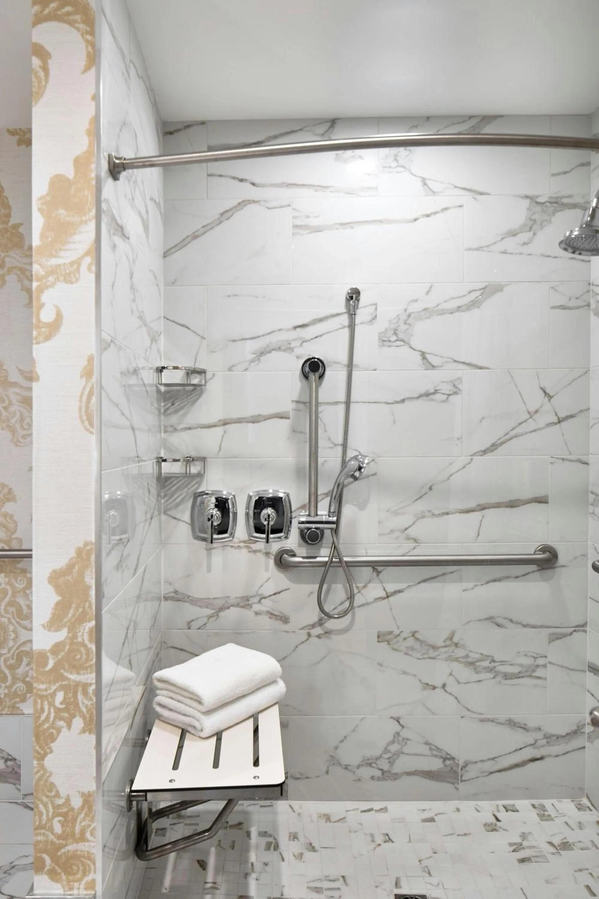 Photo of the whole room in Le Pavillon, New Orleans, a Tribute Portfolio Hotel