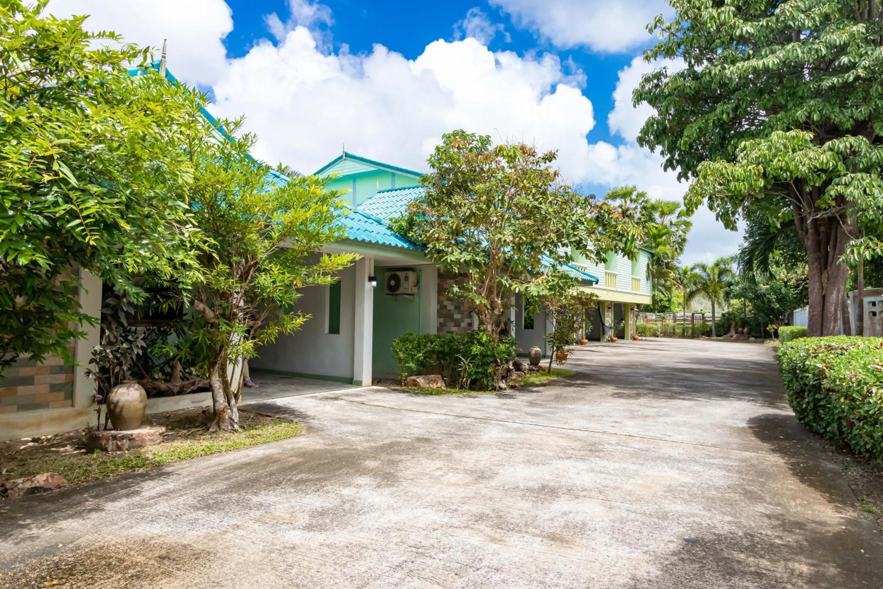 Property building in Khum Suk Resort