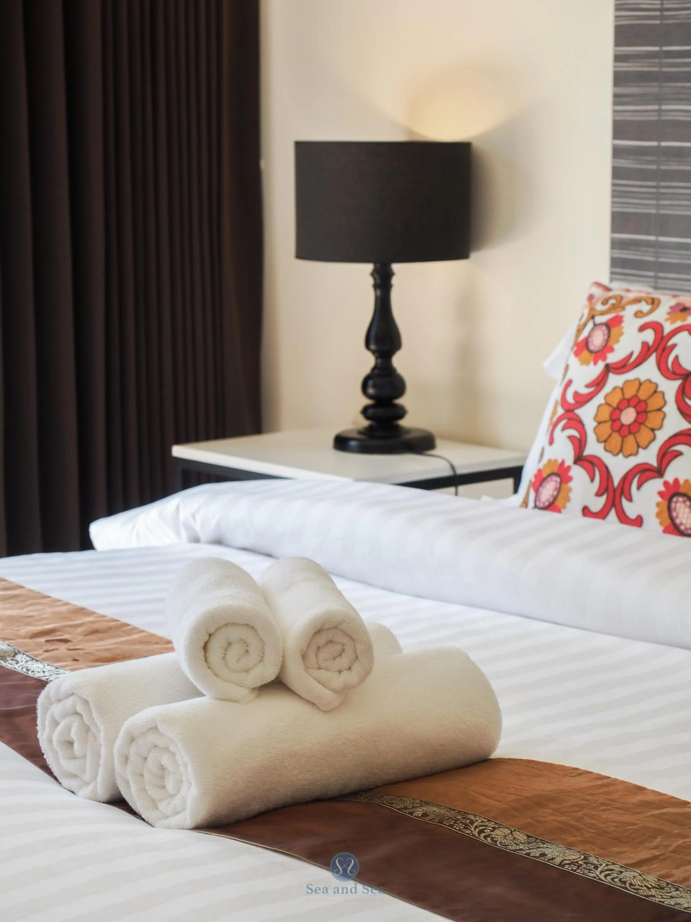 Bed in Sea and Sea Villa Sangaroon