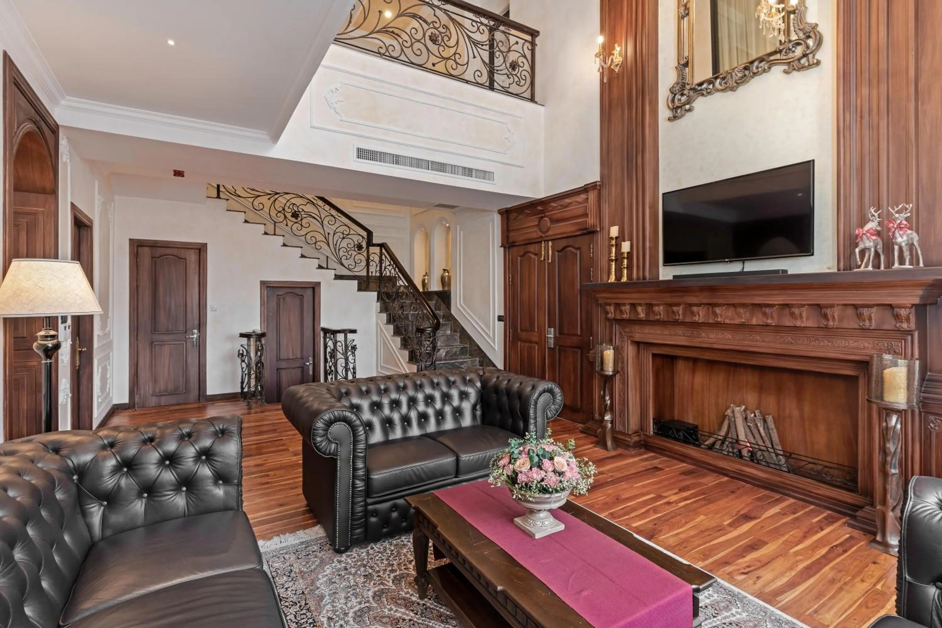 Living room in Anik Palace Hotel