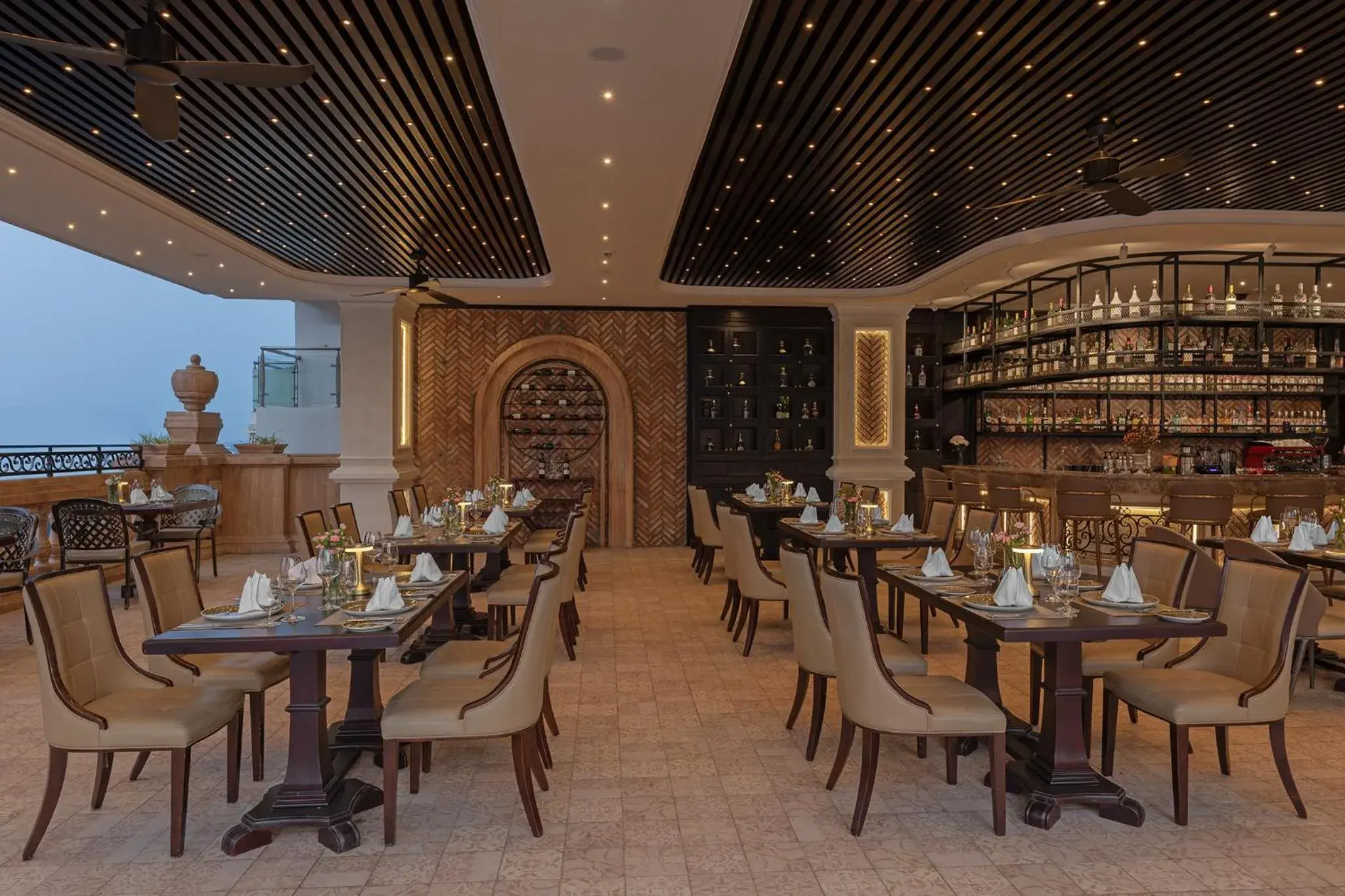 Lounge or bar in Anik Palace Hotel Lounge or bar in Anik Palace Hotel