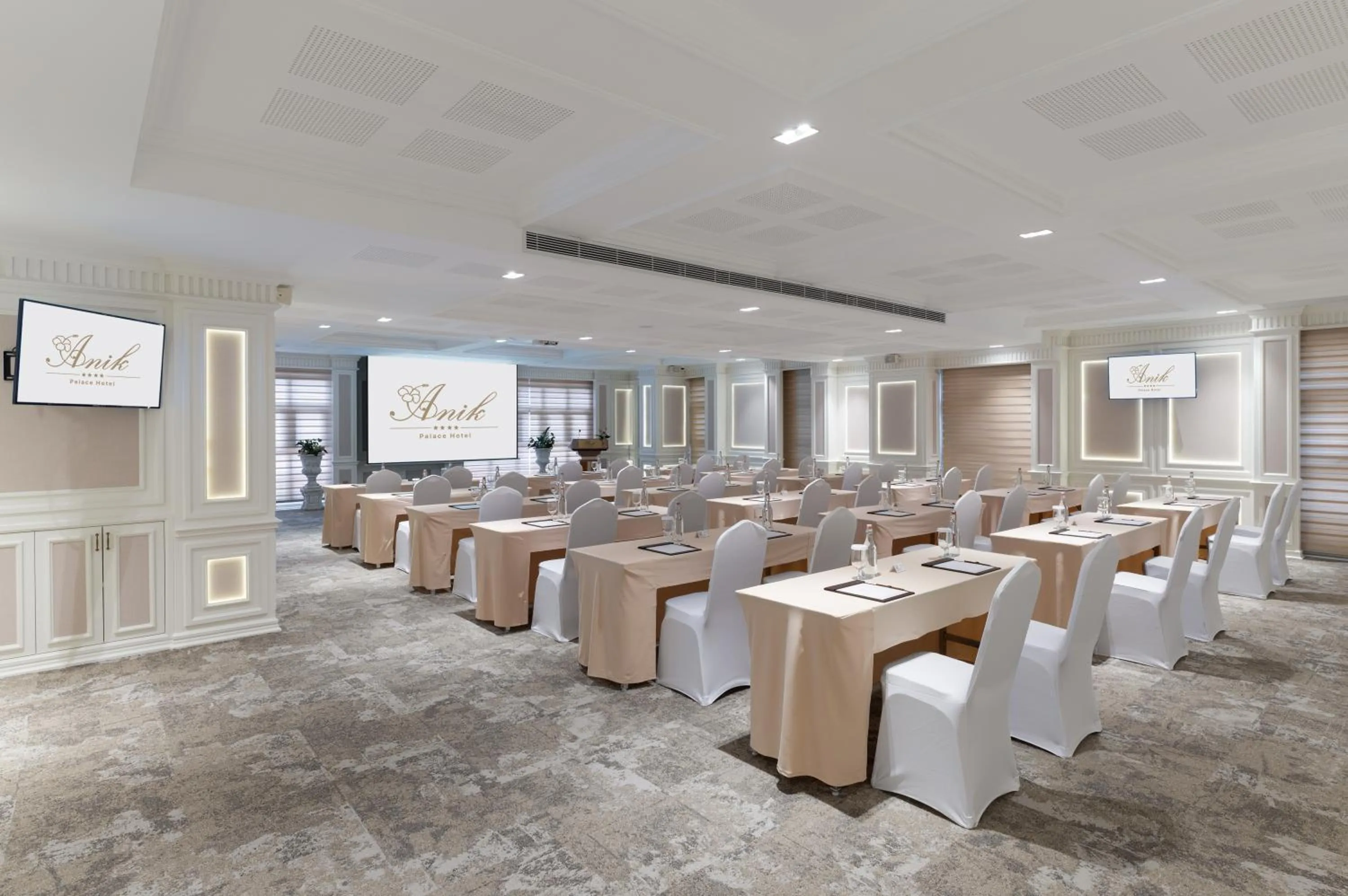 Meeting/conference room in Anik Palace Hotel