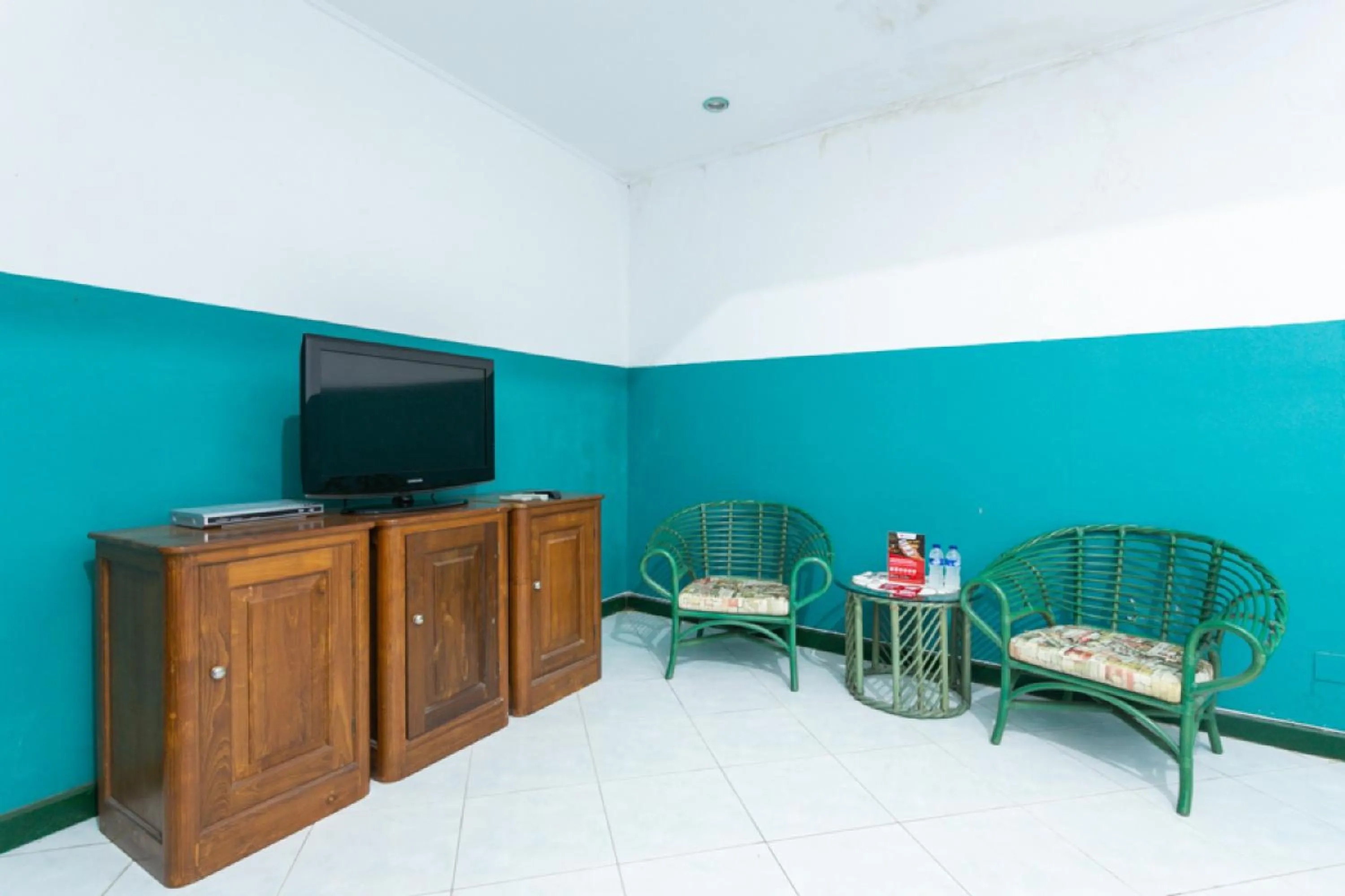 RedDoorz Syariah near Alun Alun Magelang Bayeman