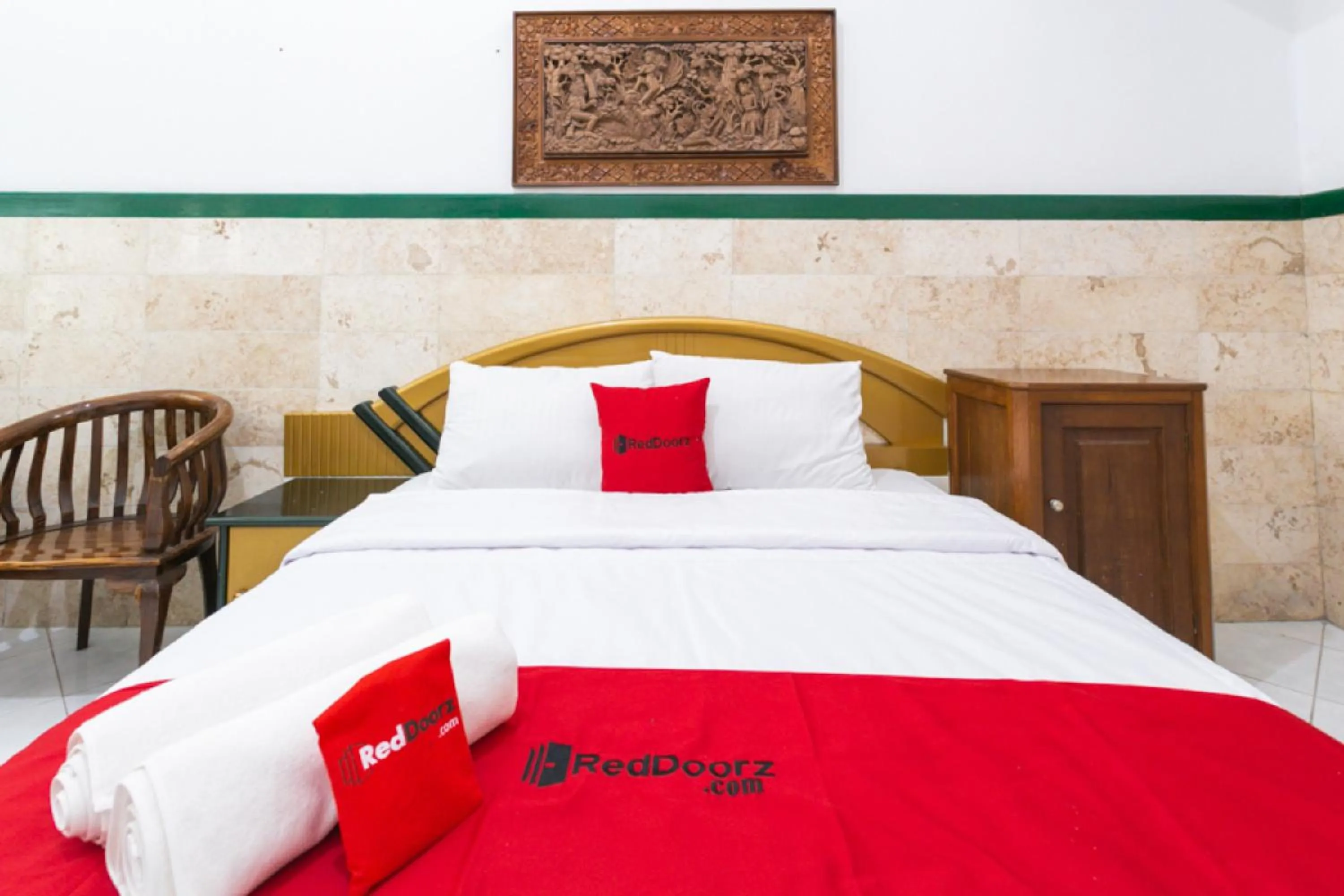 Bed in RedDoorz Syariah near Alun Alun Magelang Bayeman