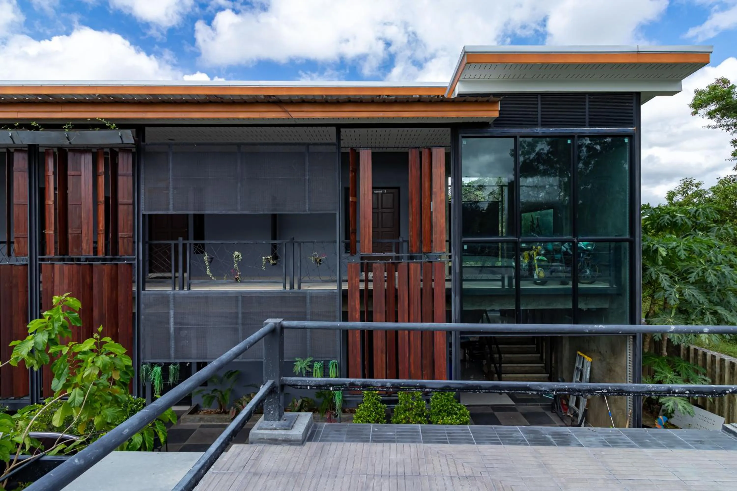 CS Klongtoey Grand Resort