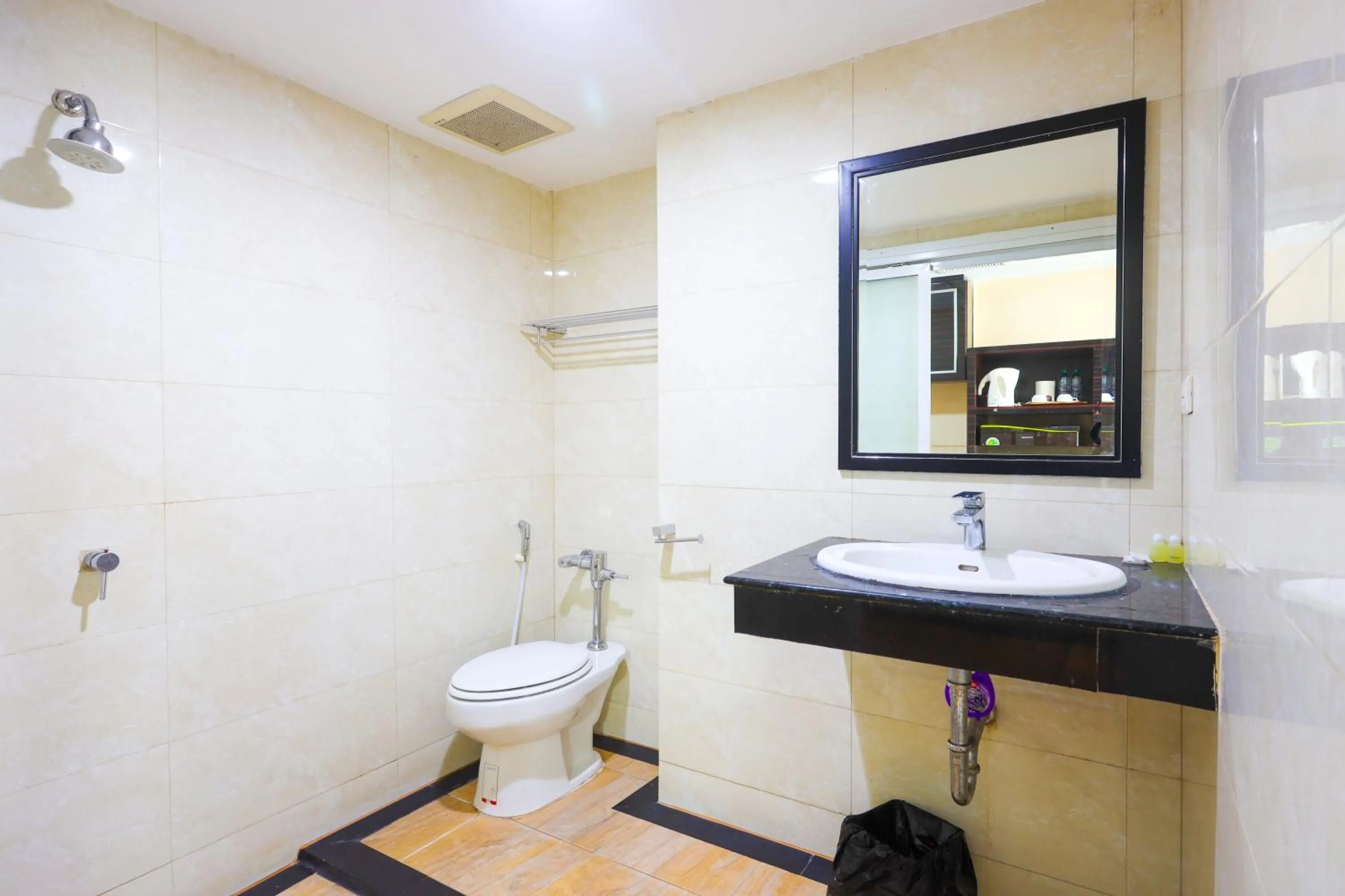 Bathroom in Land Royal Residence Pattaya