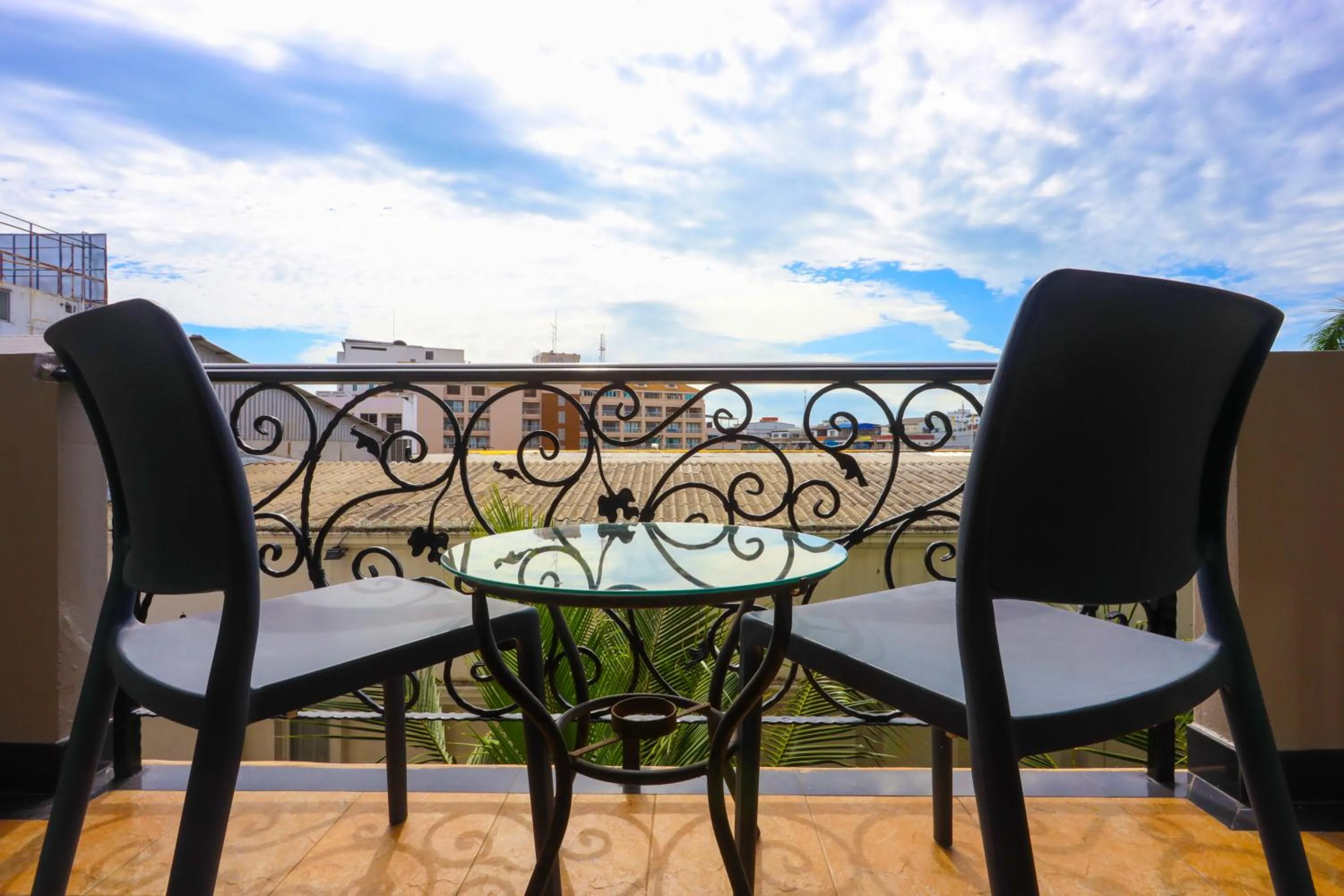 Balcony/Terrace in Land Royal Residence Pattaya