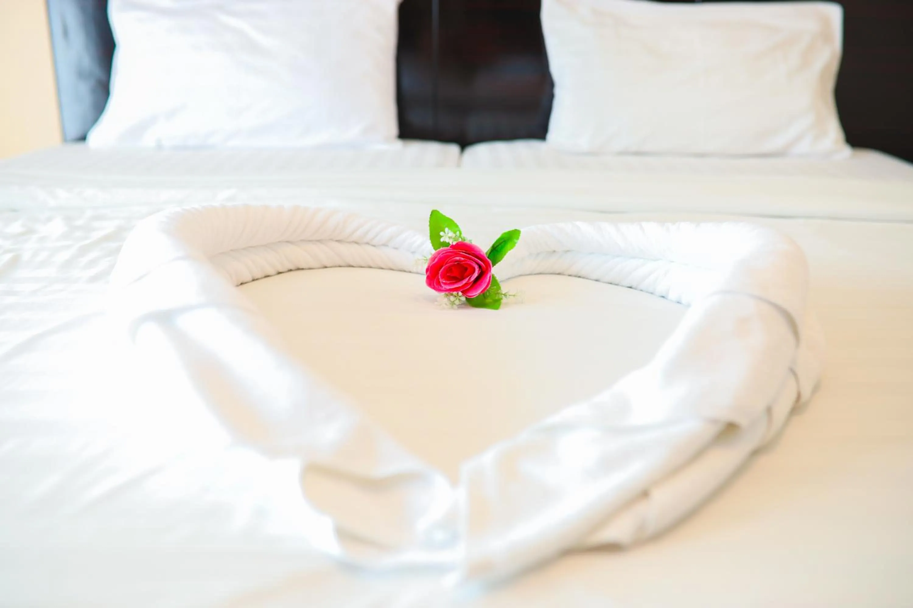 Bed in Land Royal Residence Pattaya