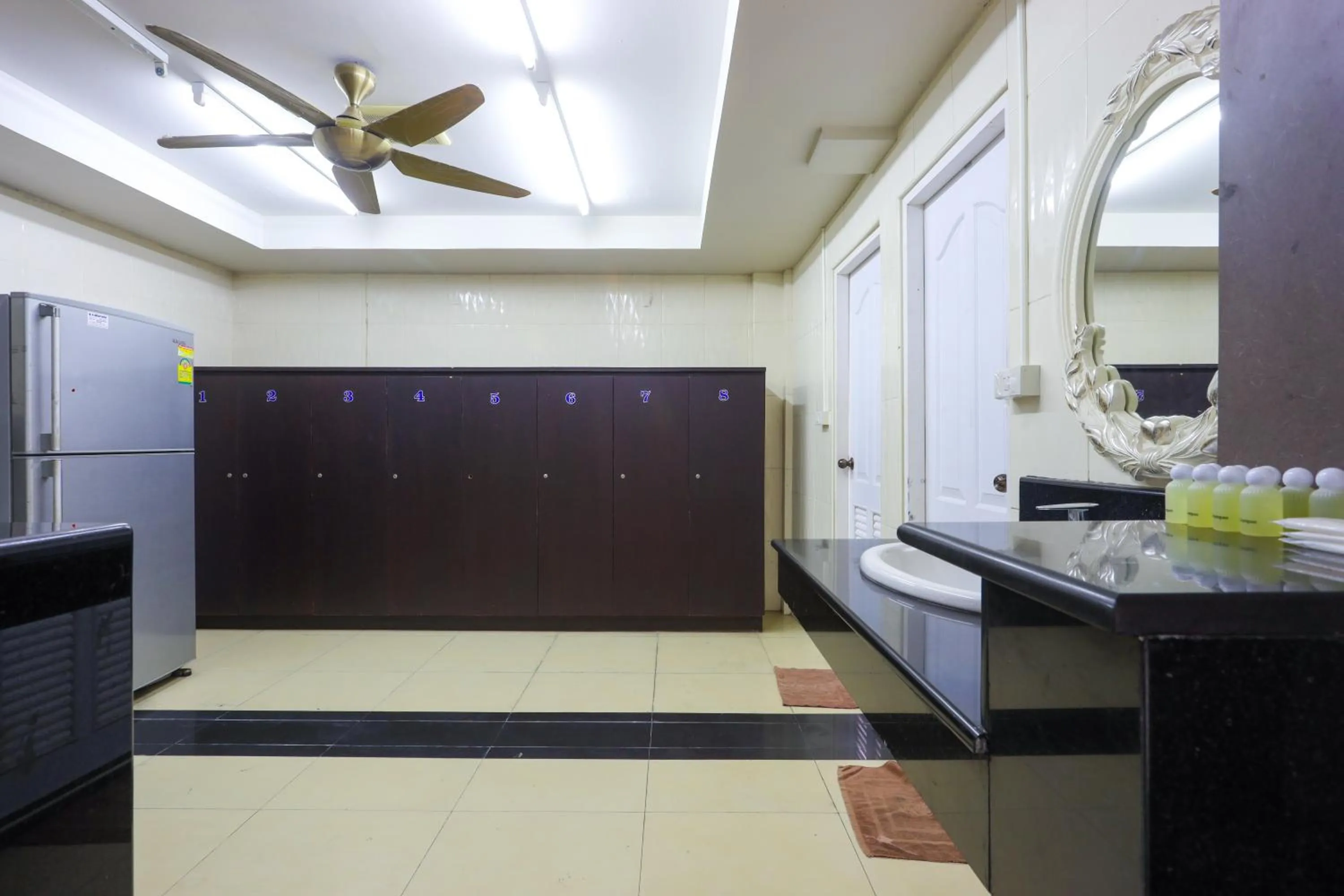 Bathroom in Land Royal Residence Pattaya