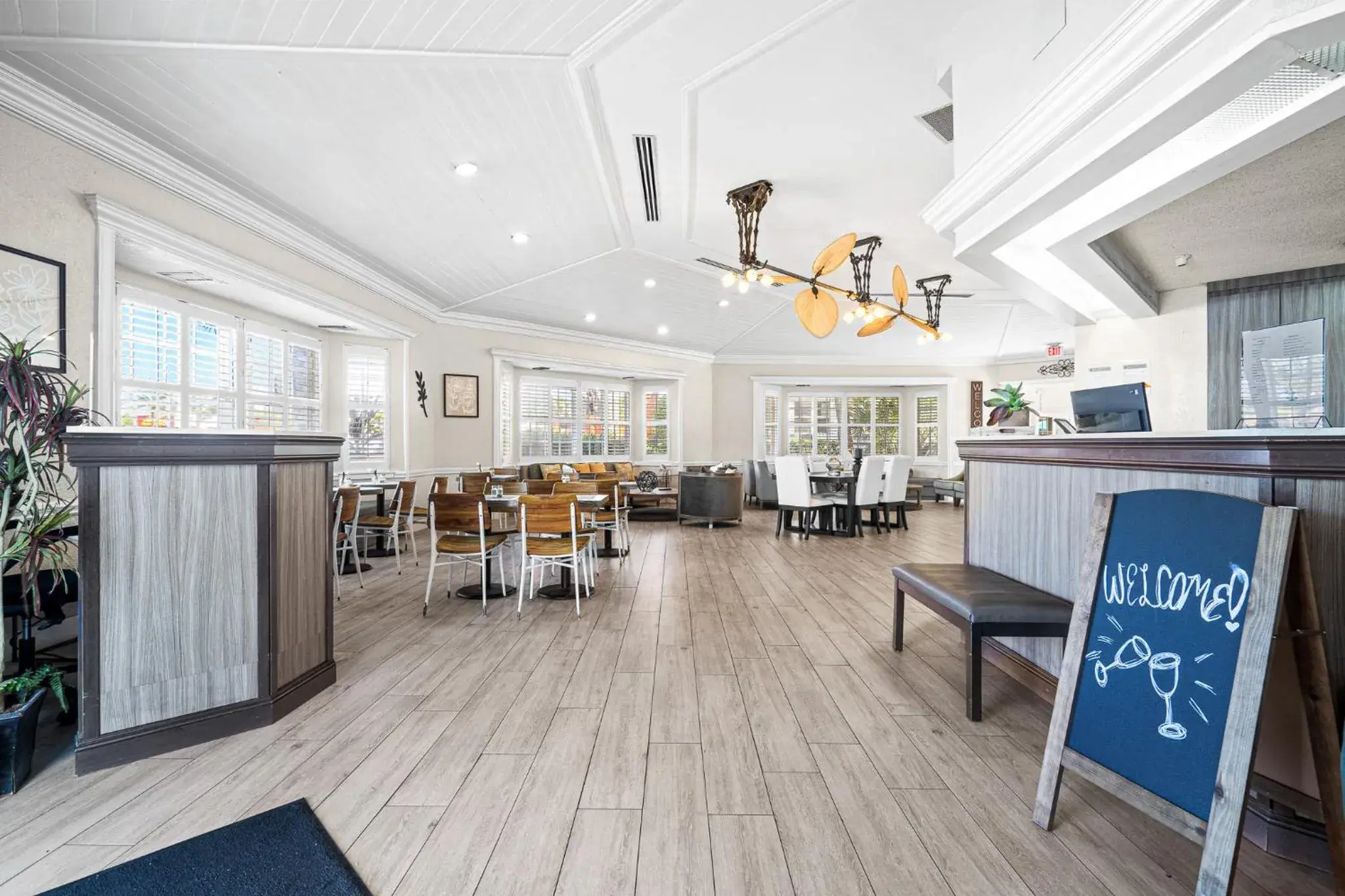 Restaurant/places to eat in Hotolos Hollywood Restaurant/places to eat in Hotolos Hollywood