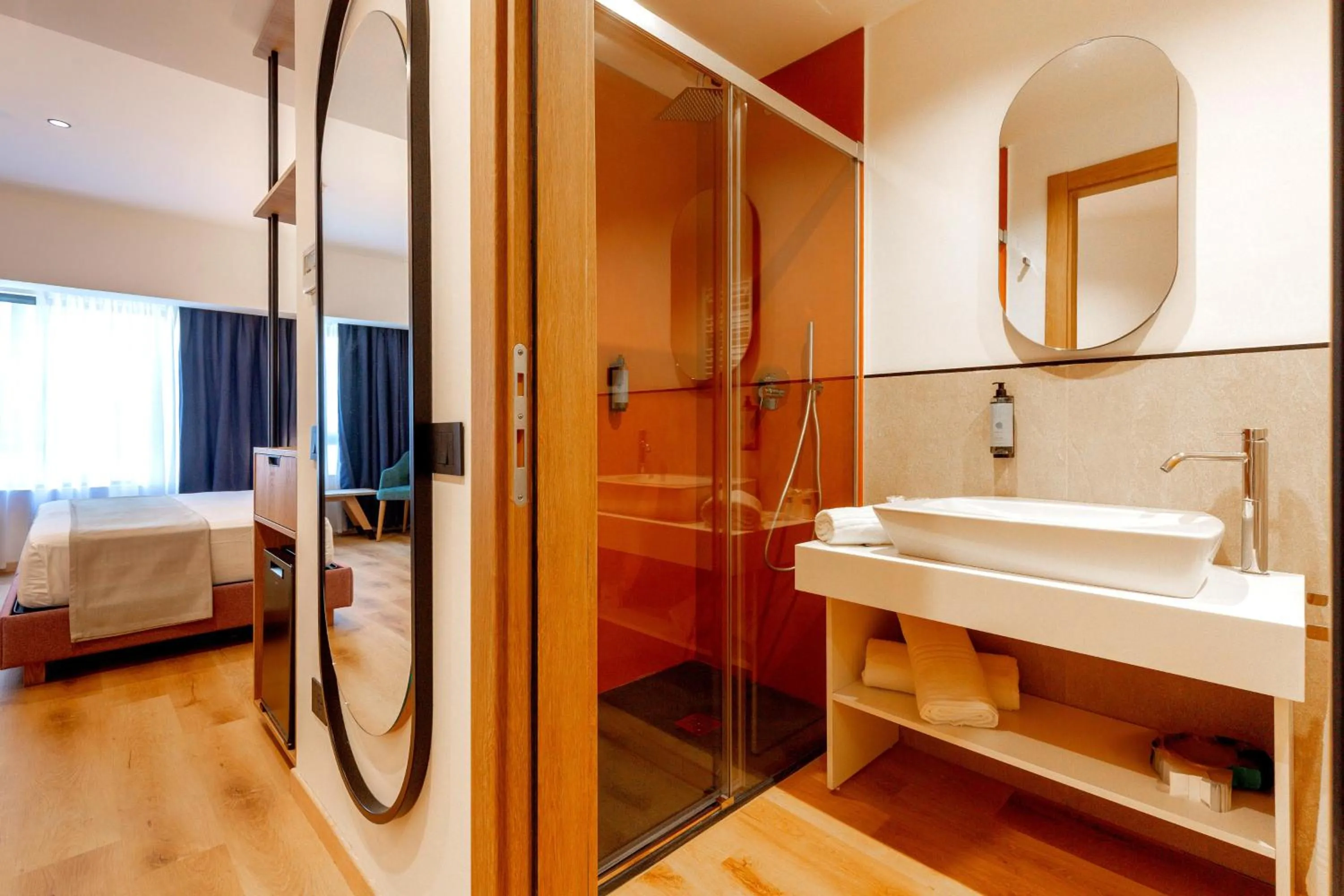 Bathroom, Bed in Hotel Poseidon