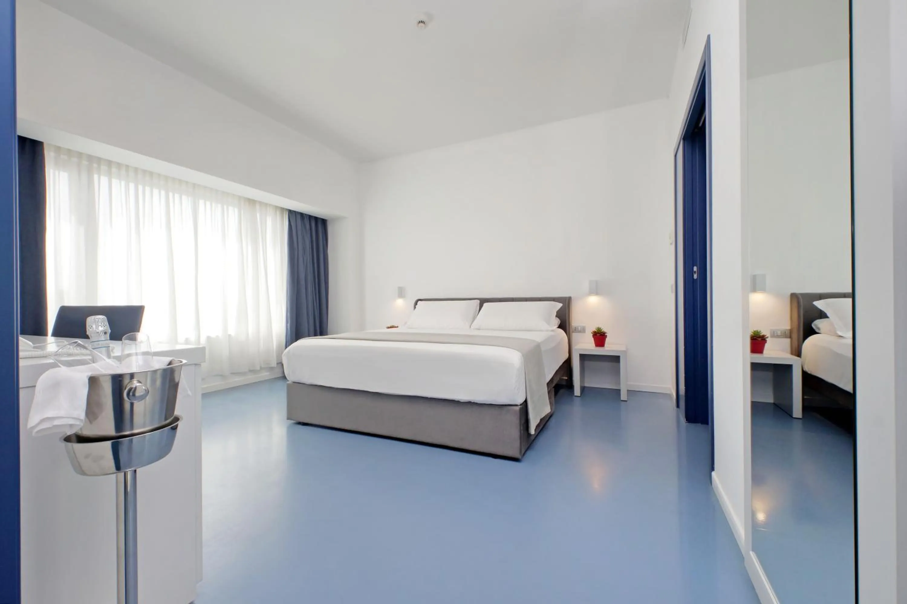 Bedroom, Bed in Hotel Poseidon