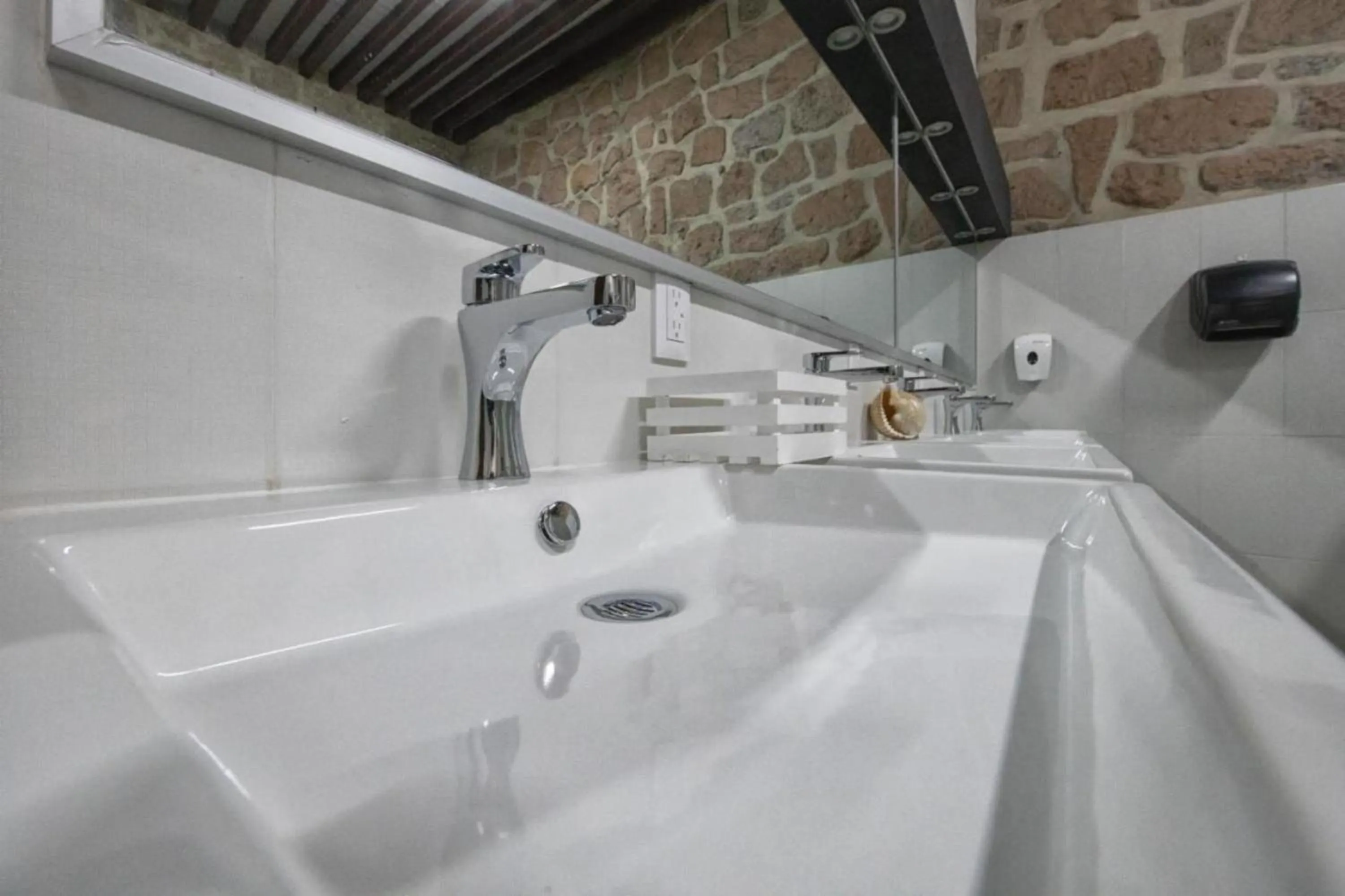 Bathroom in OYO Hostal Mich