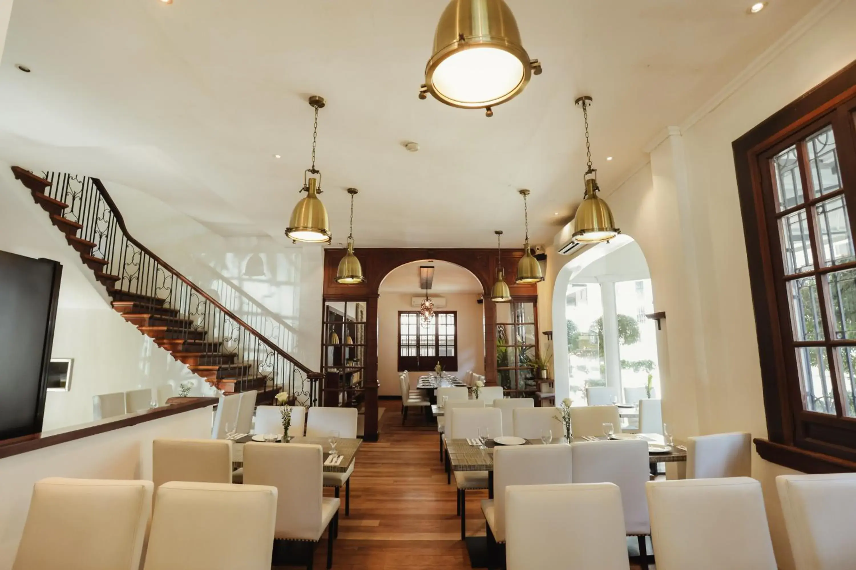 Restaurant/places to eat in The Bourke Hotel Restaurant/places to eat in The Bourke Hotel