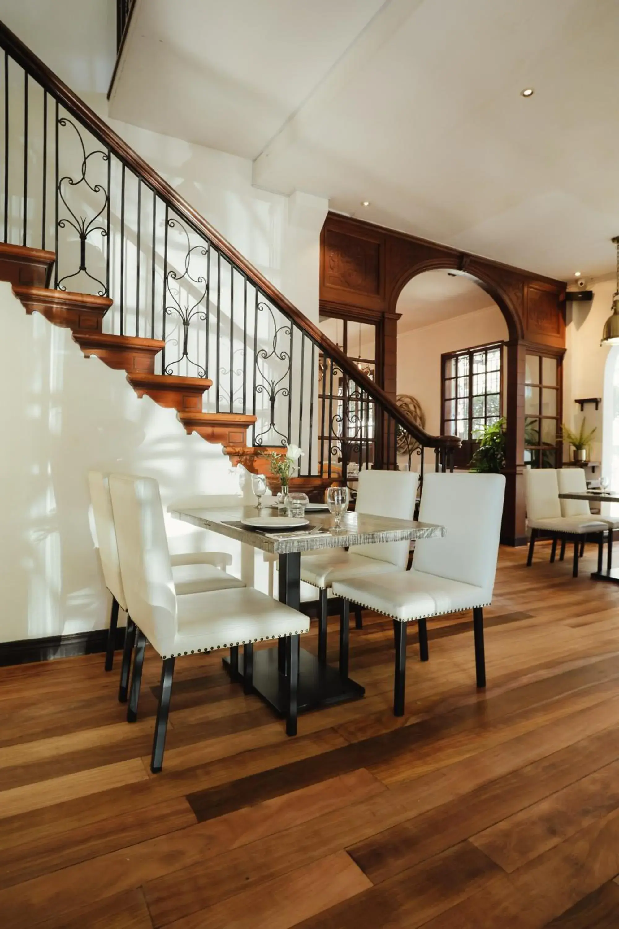 Restaurant/places to eat in The Bourke Hotel Restaurant/places to eat in The Bourke Hotel