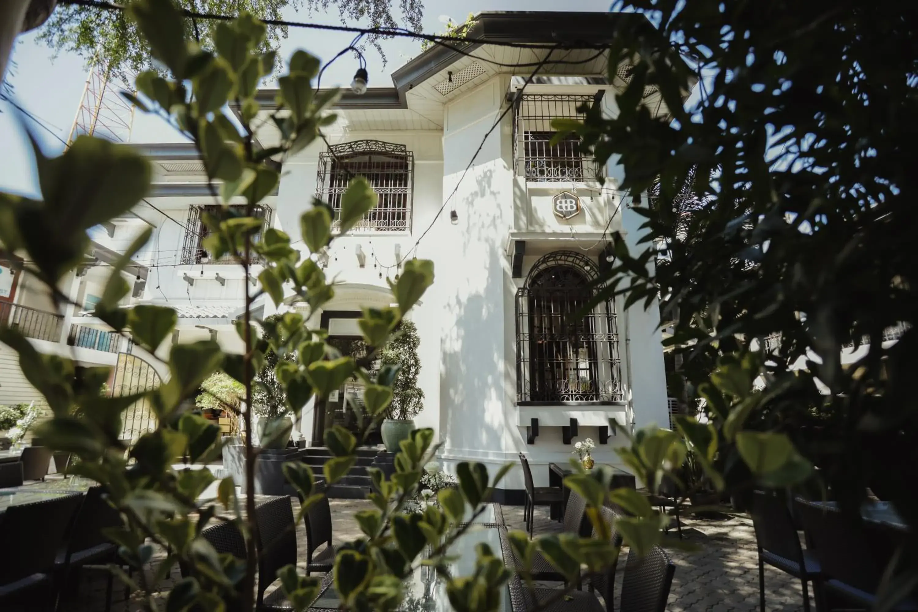 Facade/entrance in The Bourke Hotel Facade/entrance in The Bourke Hotel
