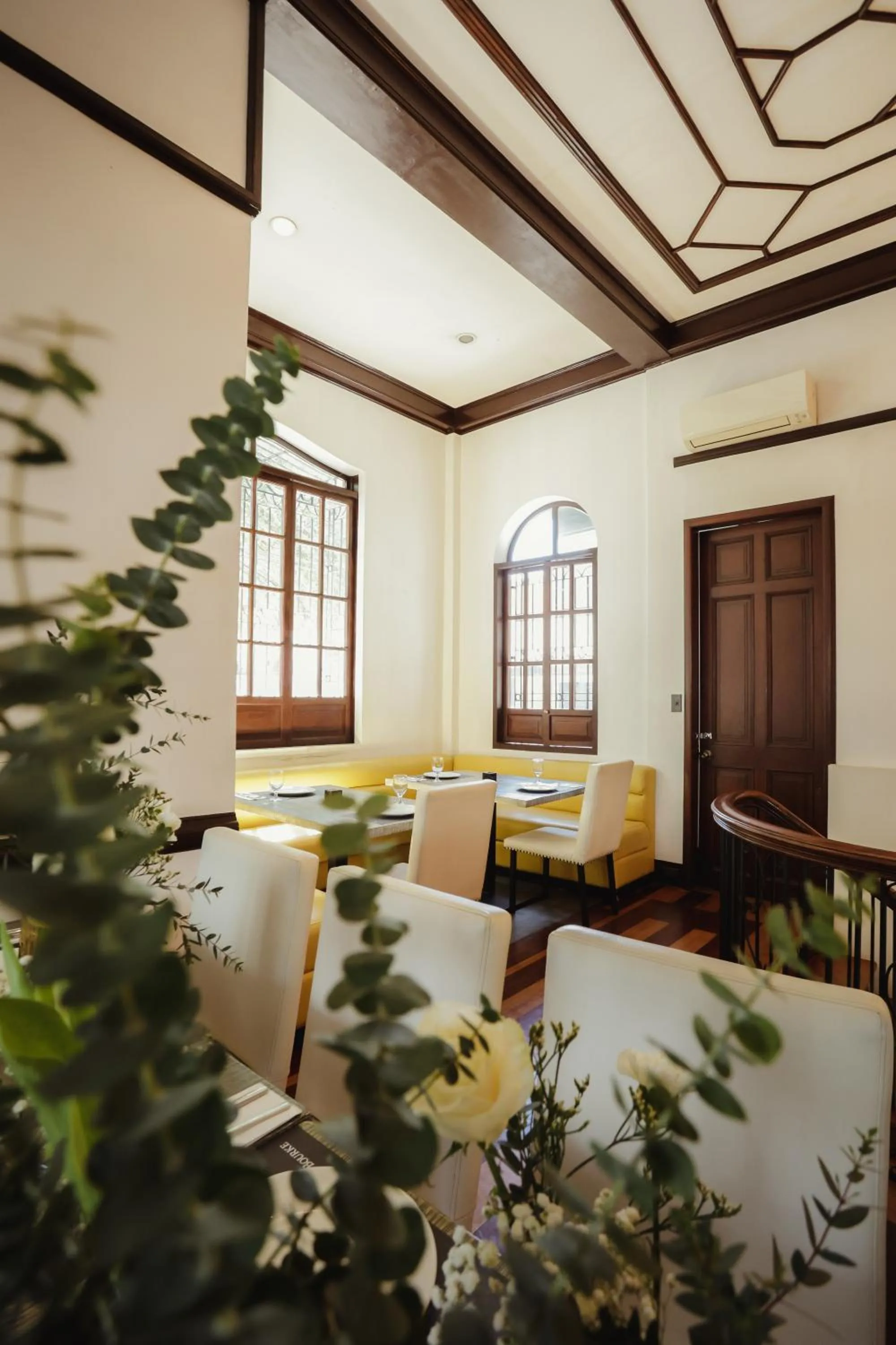 Restaurant/places to eat in The Bourke Hotel