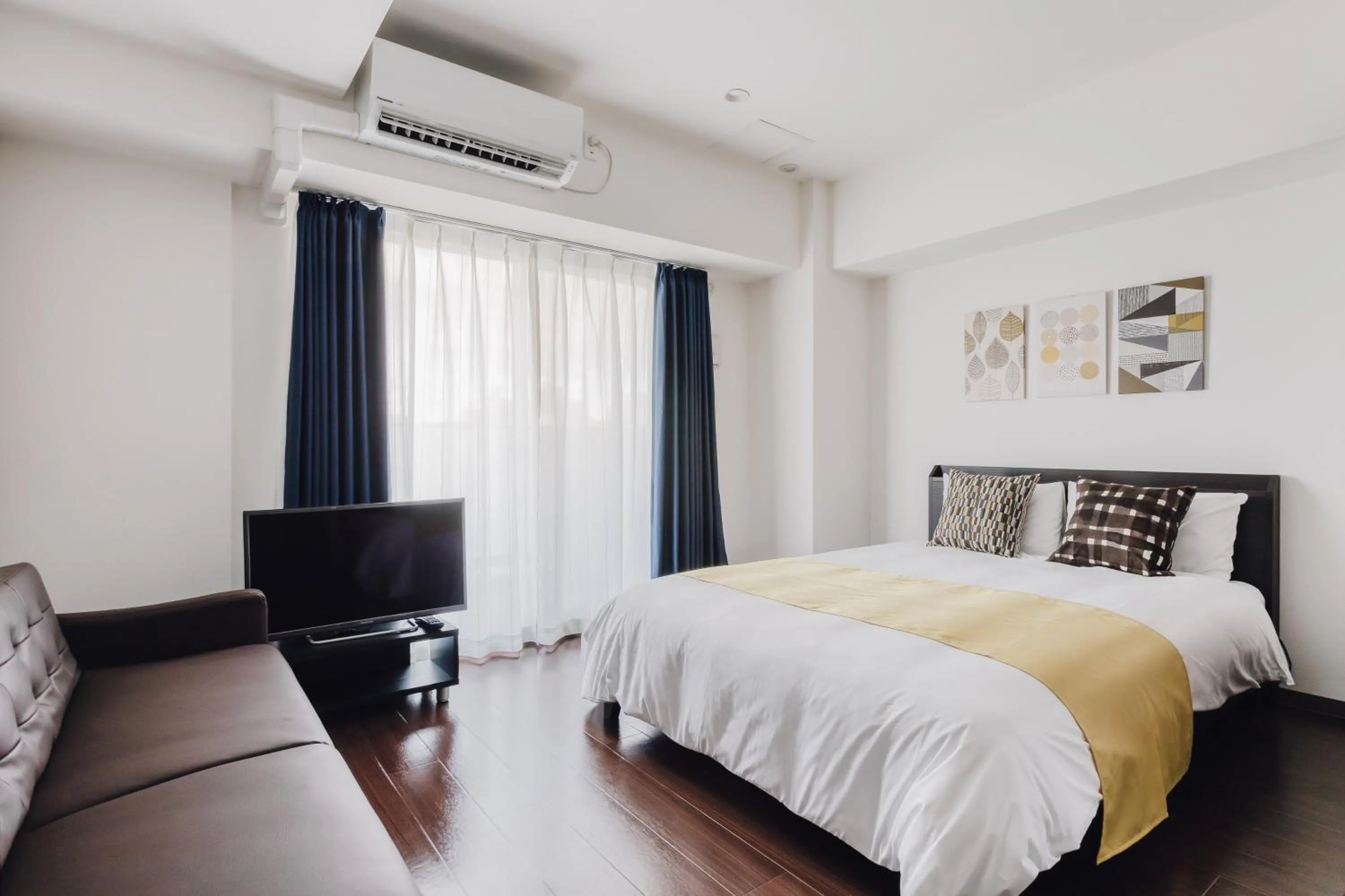 Superior Apartment in BON Condo Namba Nipponbashi