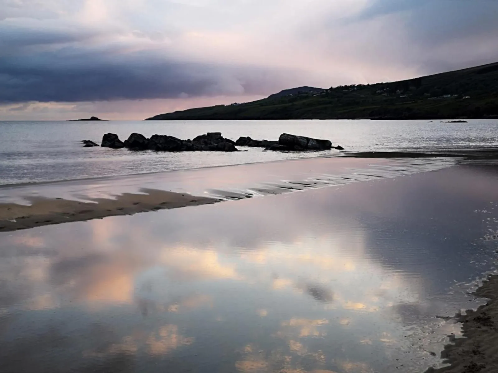 Beach in Seawinds Bed and Breakfast