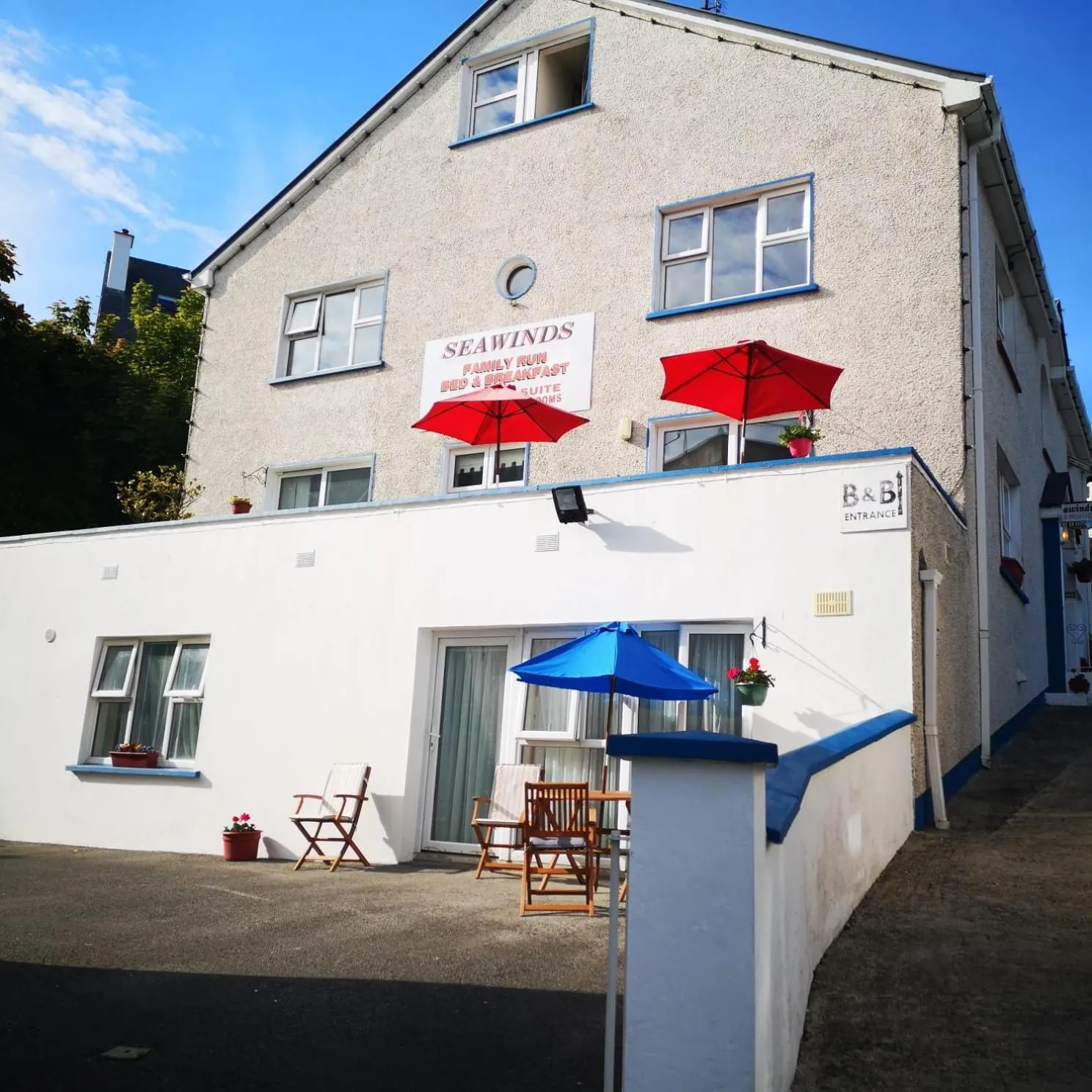 Property building in Seawinds Bed and Breakfast