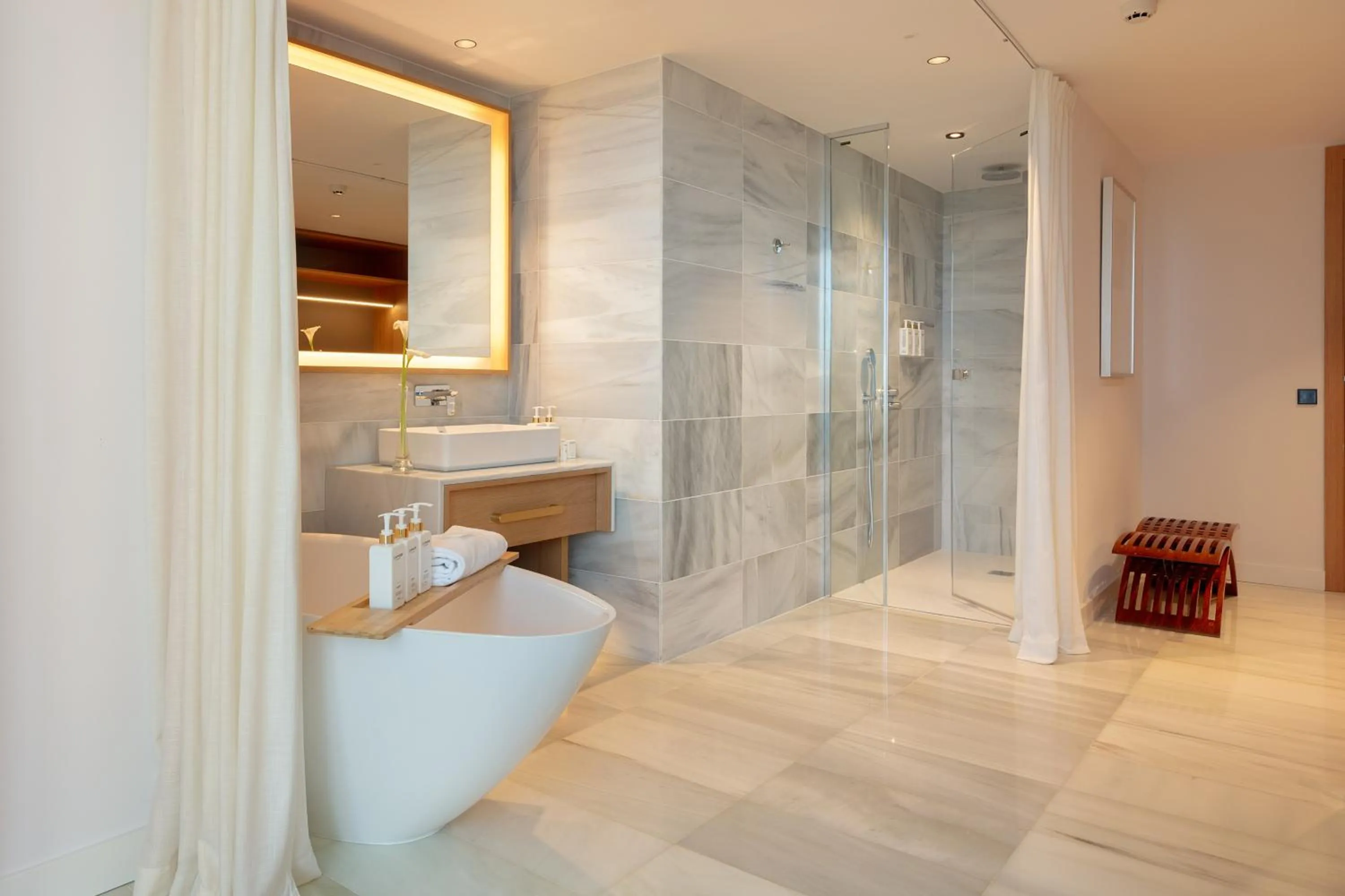 Shower in Torre Melina, a Gran Meliá Hotel