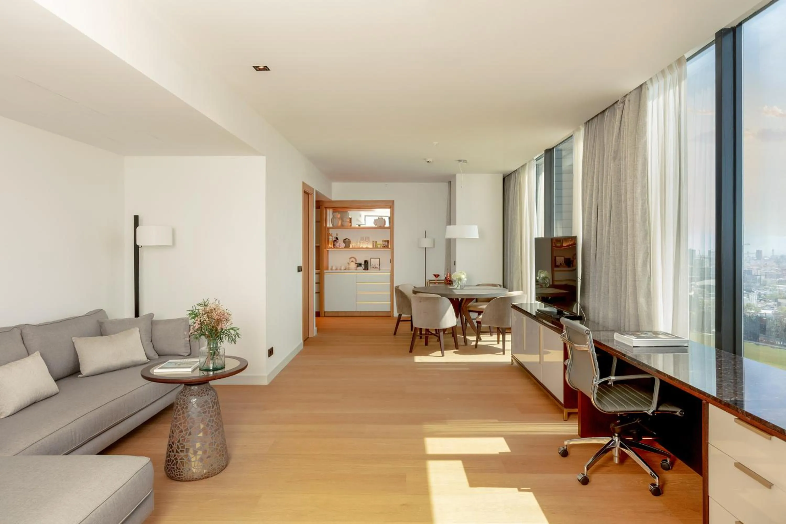 TV and multimedia in Torre Melina, a Gran Meliá Hotel