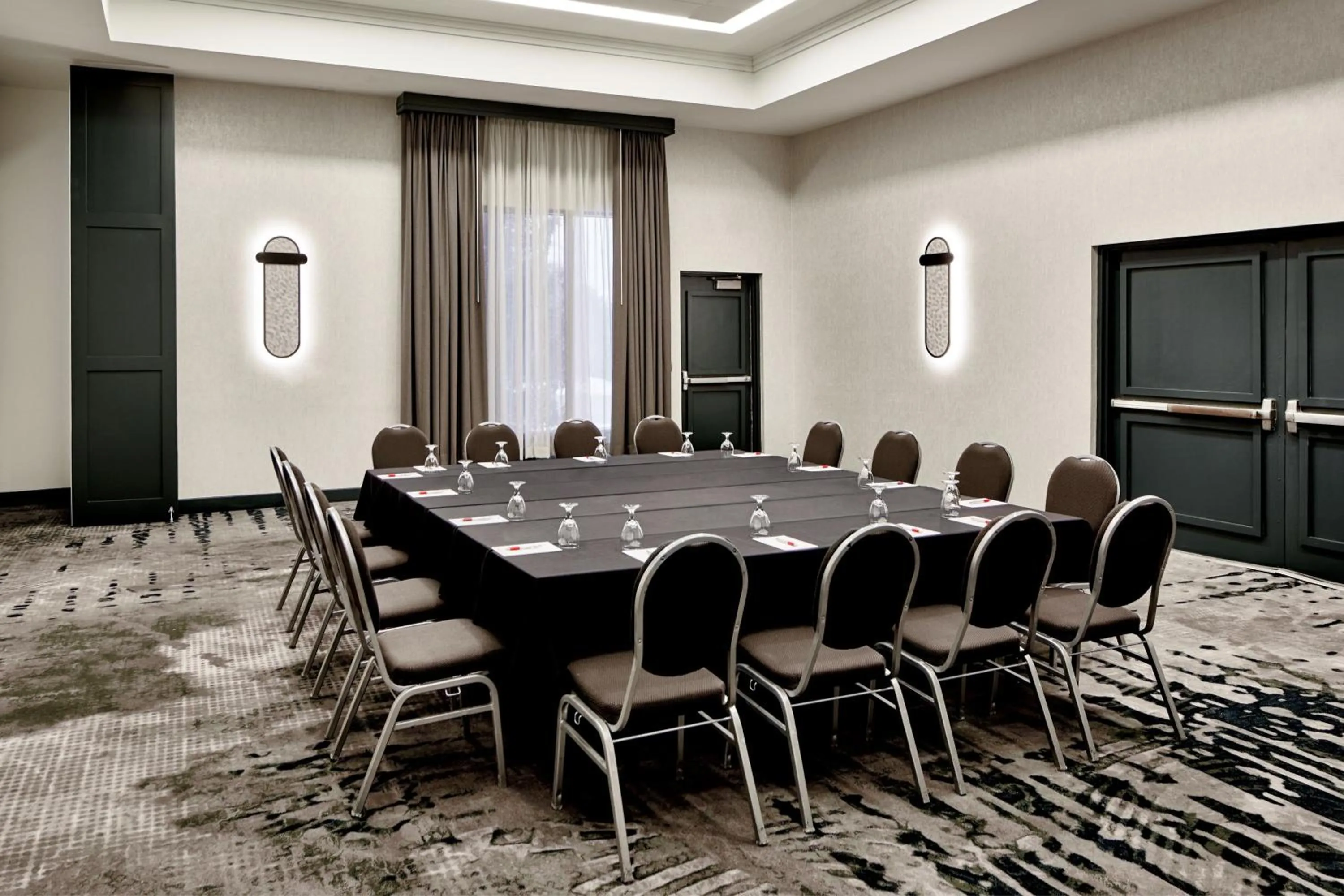 Meeting/conference room in Detroit Metro Airport Marriott