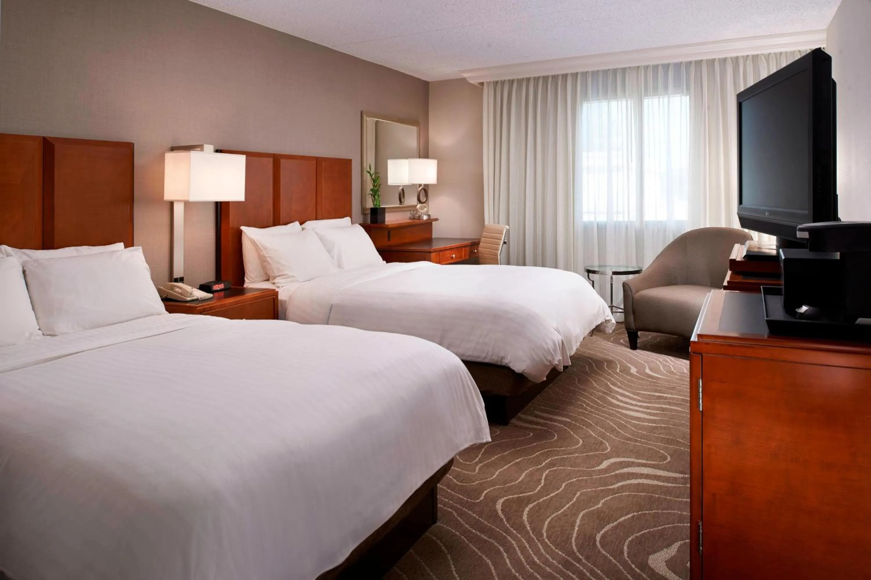 Photo of the whole room, Bed in Detroit Metro Airport Marriott
