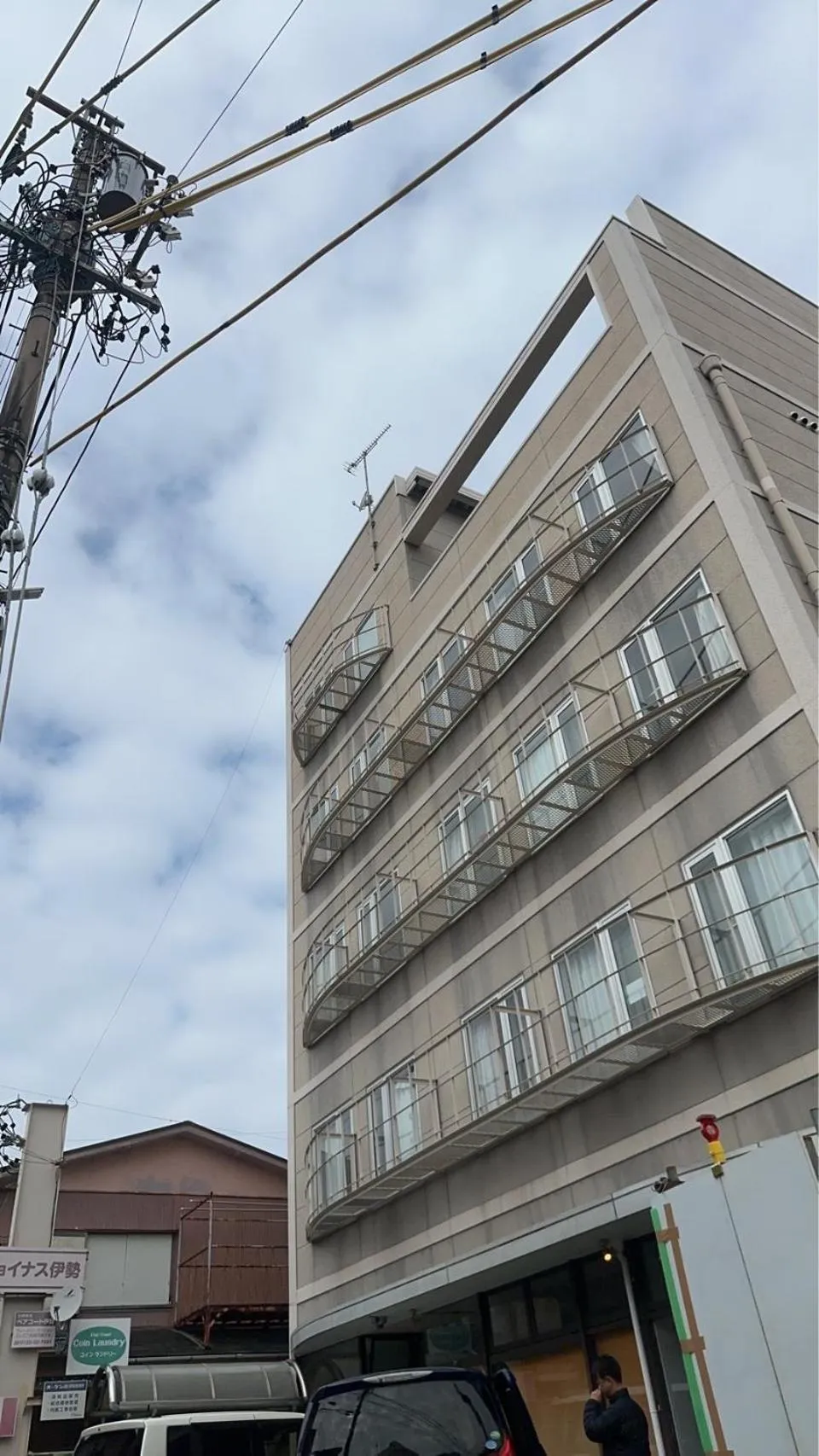 Property building in Joinus Ise Apartment by Tranova