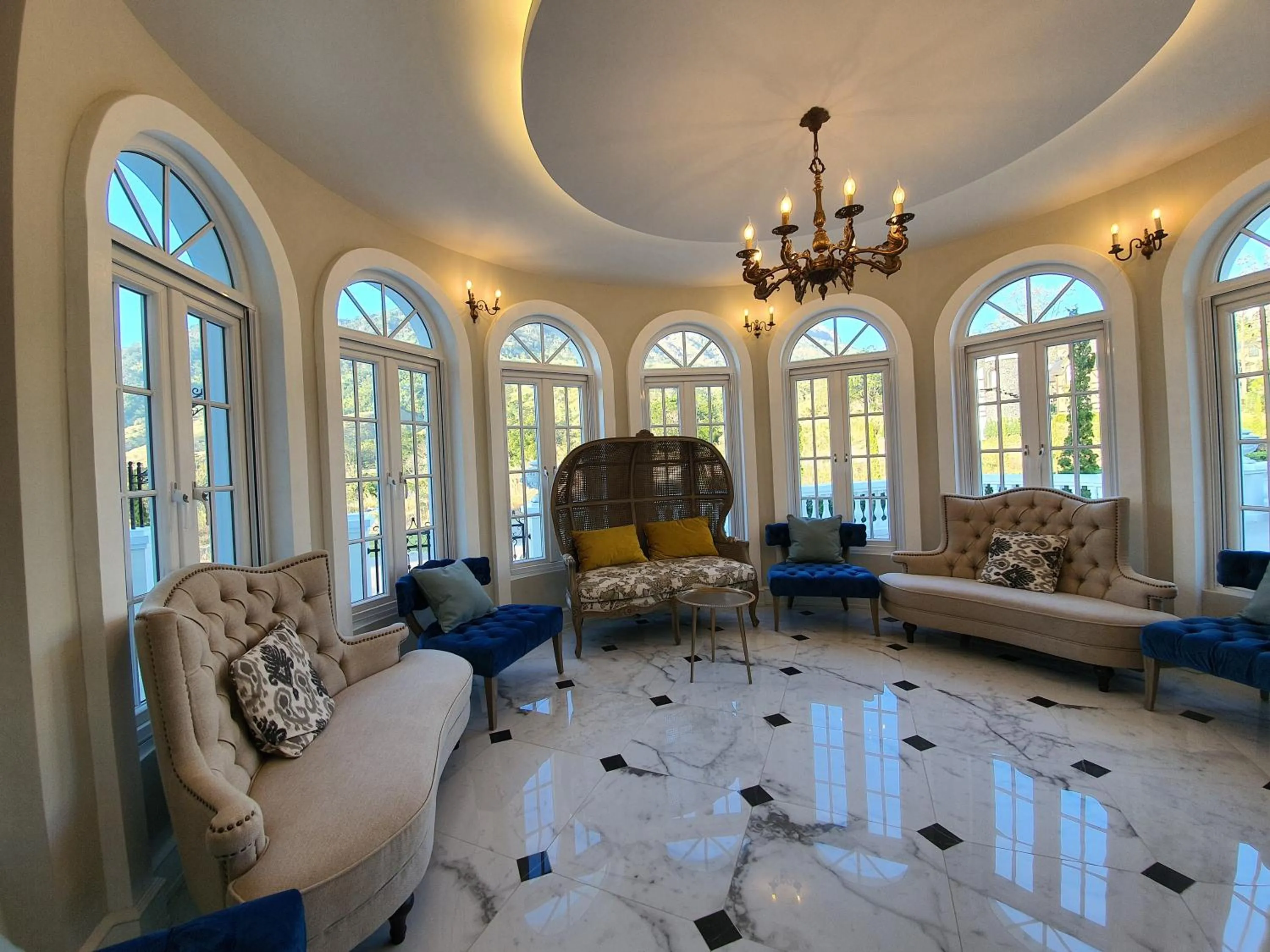 Lounge or bar in The Castell Condo by Nutthiwan room 912 and 921