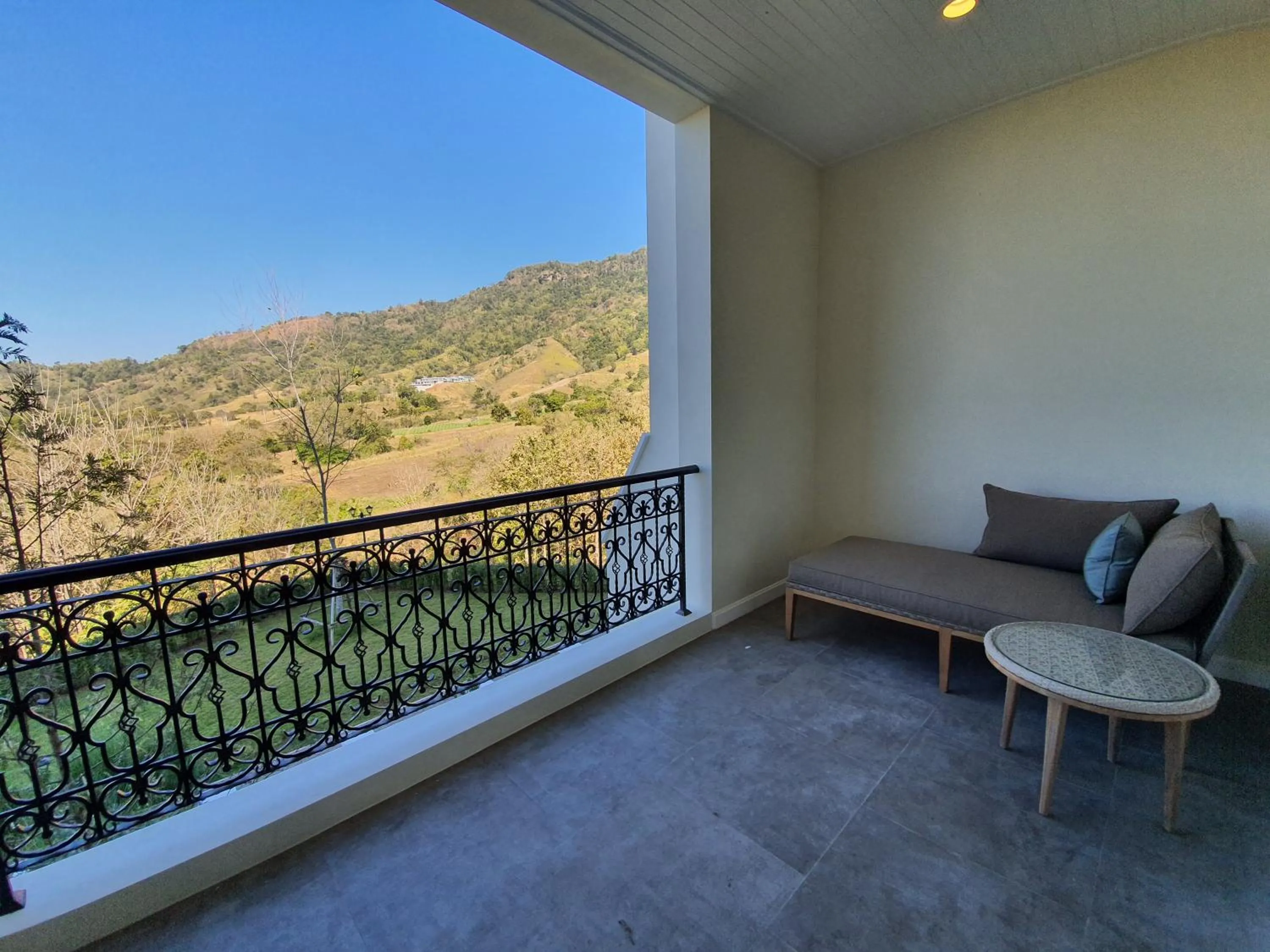 Patio in The Castell Condo by Nutthiwan room 912 and 921