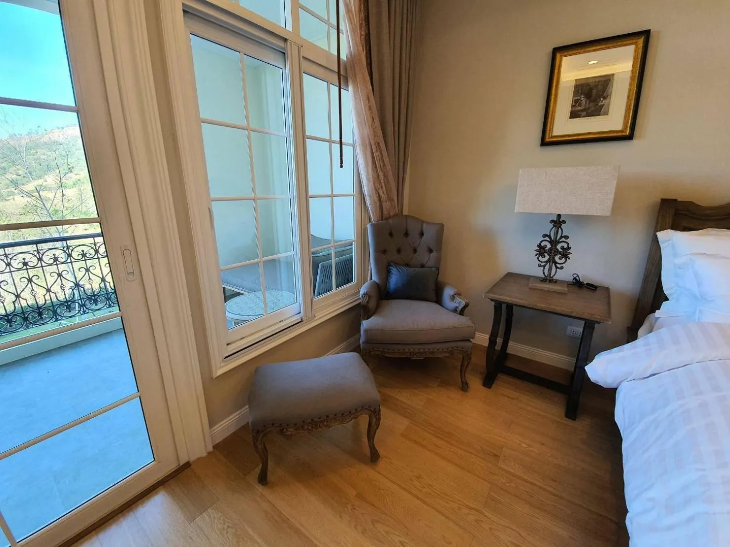 Bed in The Castell Condo by Nutthiwan room 912 and 921