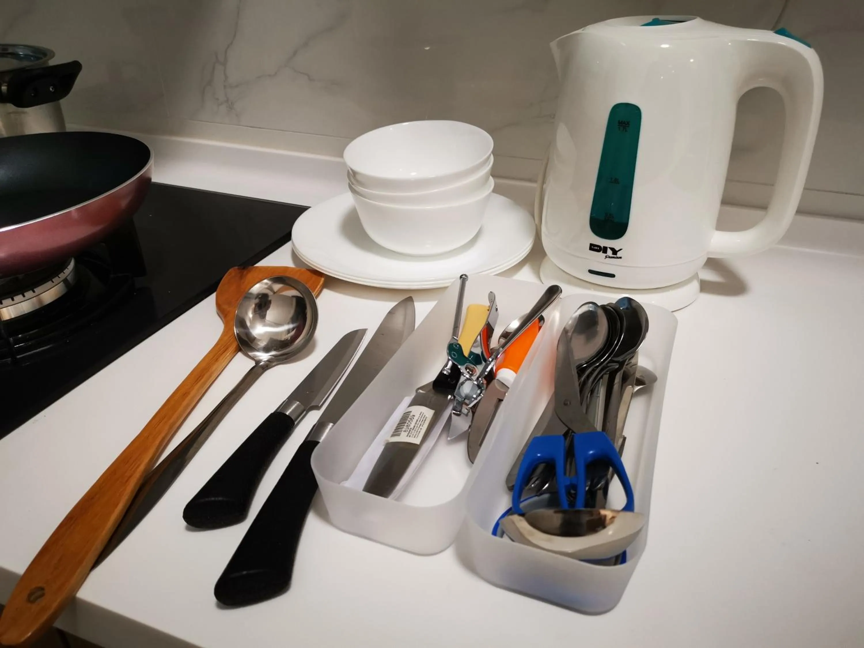 Kitchen or kitchenette in Pinnacle Tower Homestay by Home Cube