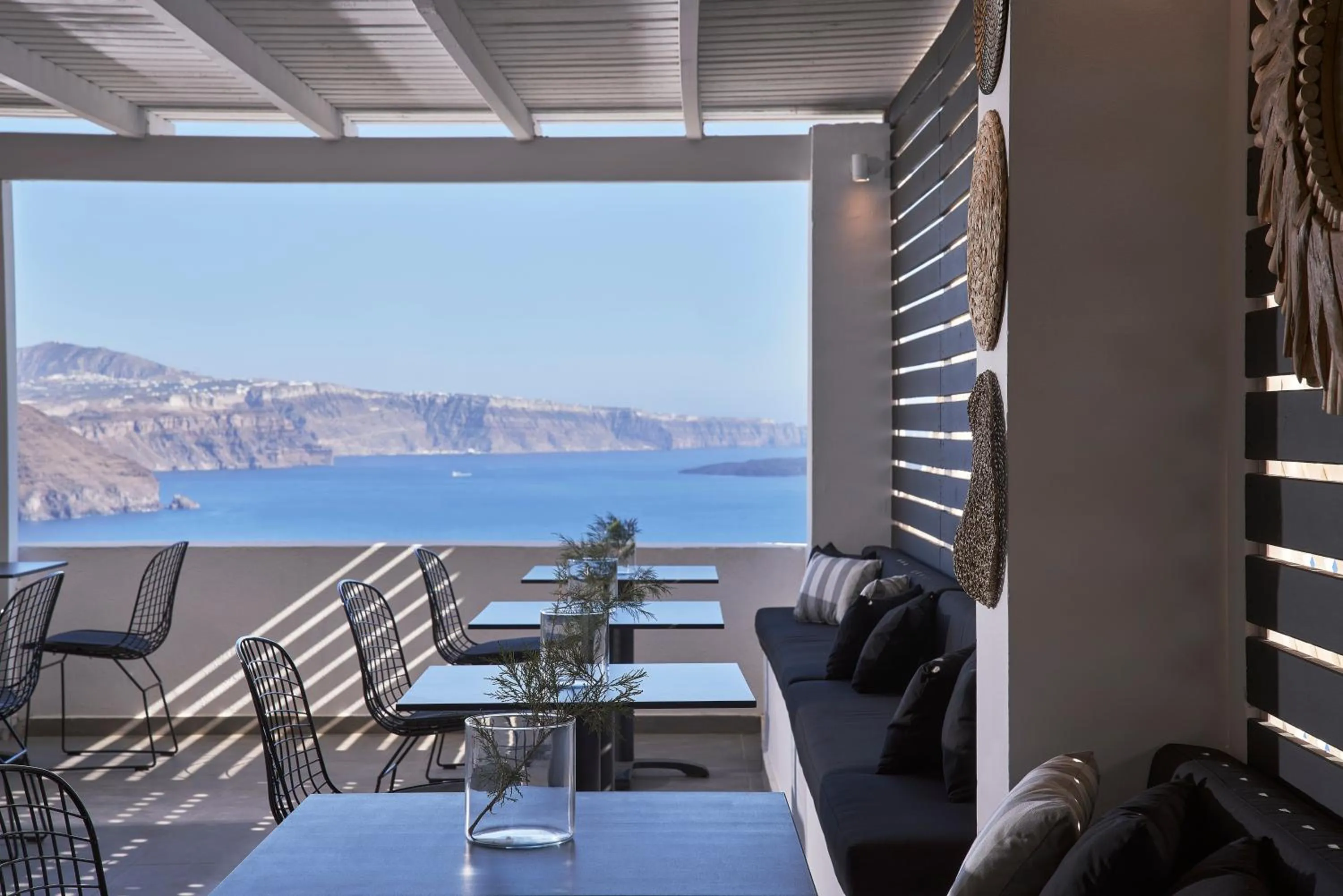 Restaurant/places to eat in Mr and Mrs White Oia - Santorini