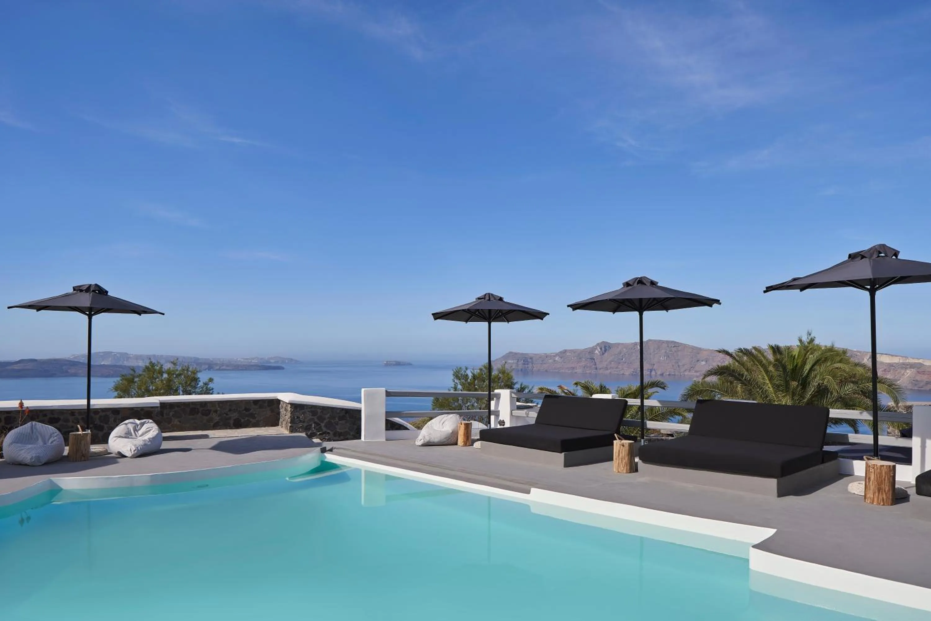 Swimming pool in Mr and Mrs White Oia - Santorini