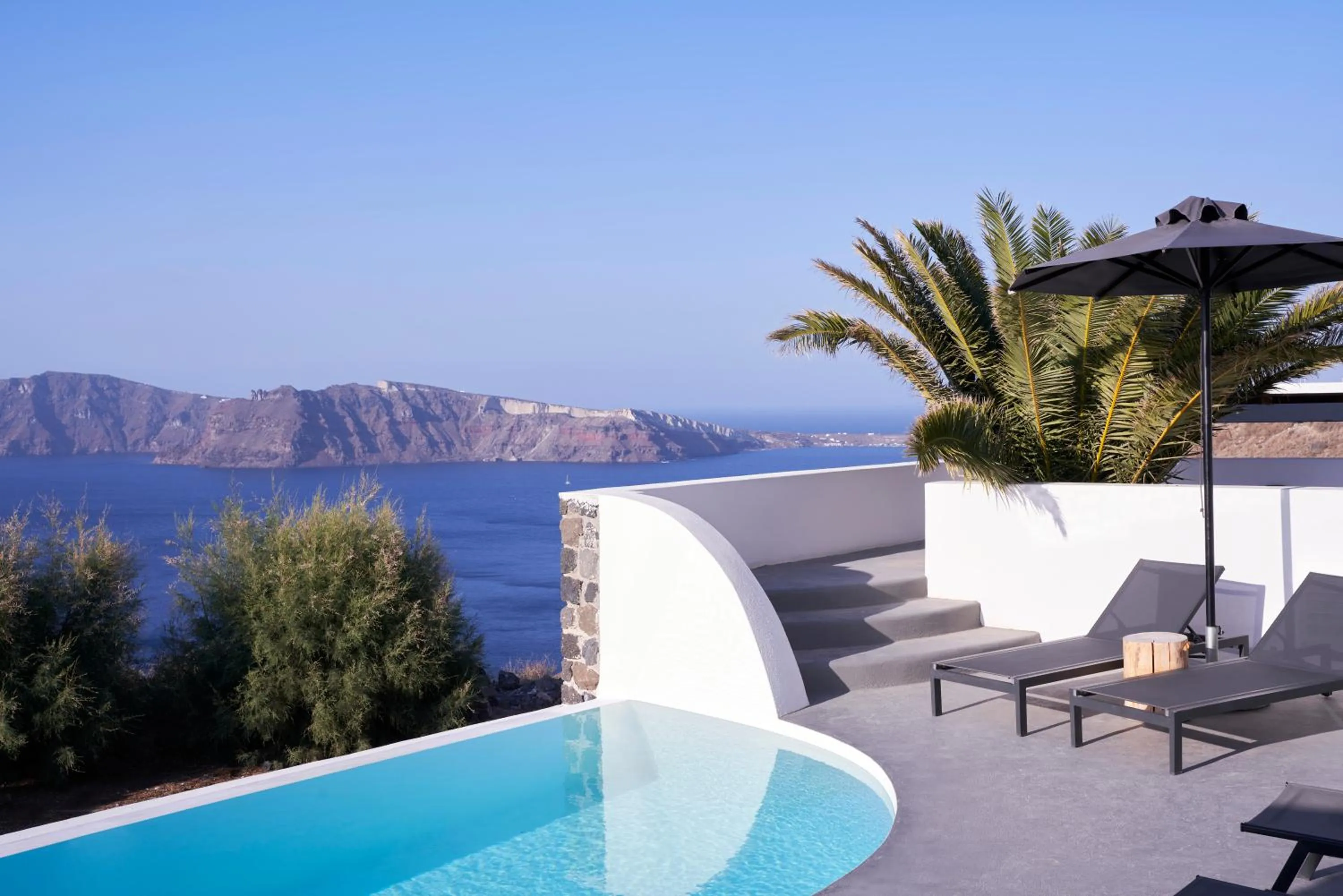 Restaurant/places to eat in Mr and Mrs White Oia - Santorini