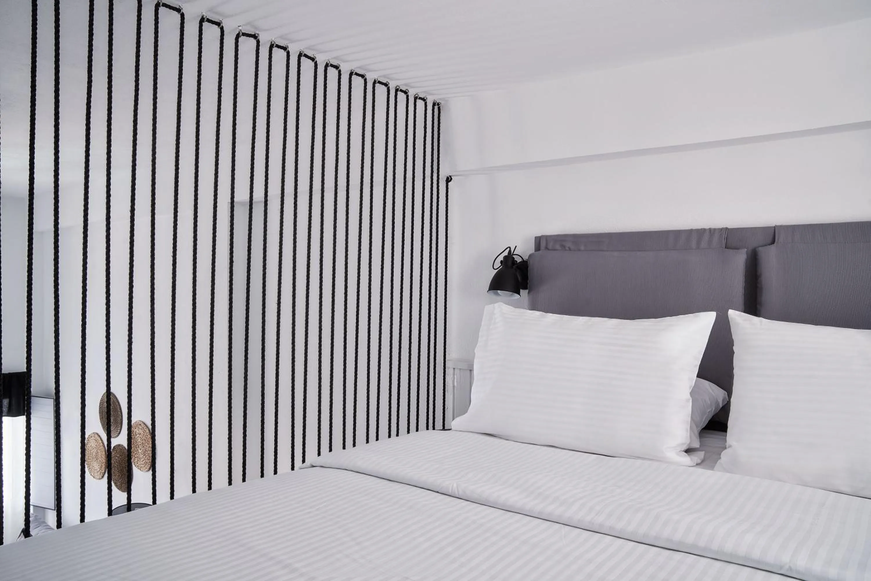 Bedroom, Bed in Mr and Mrs White Oia - Santorini