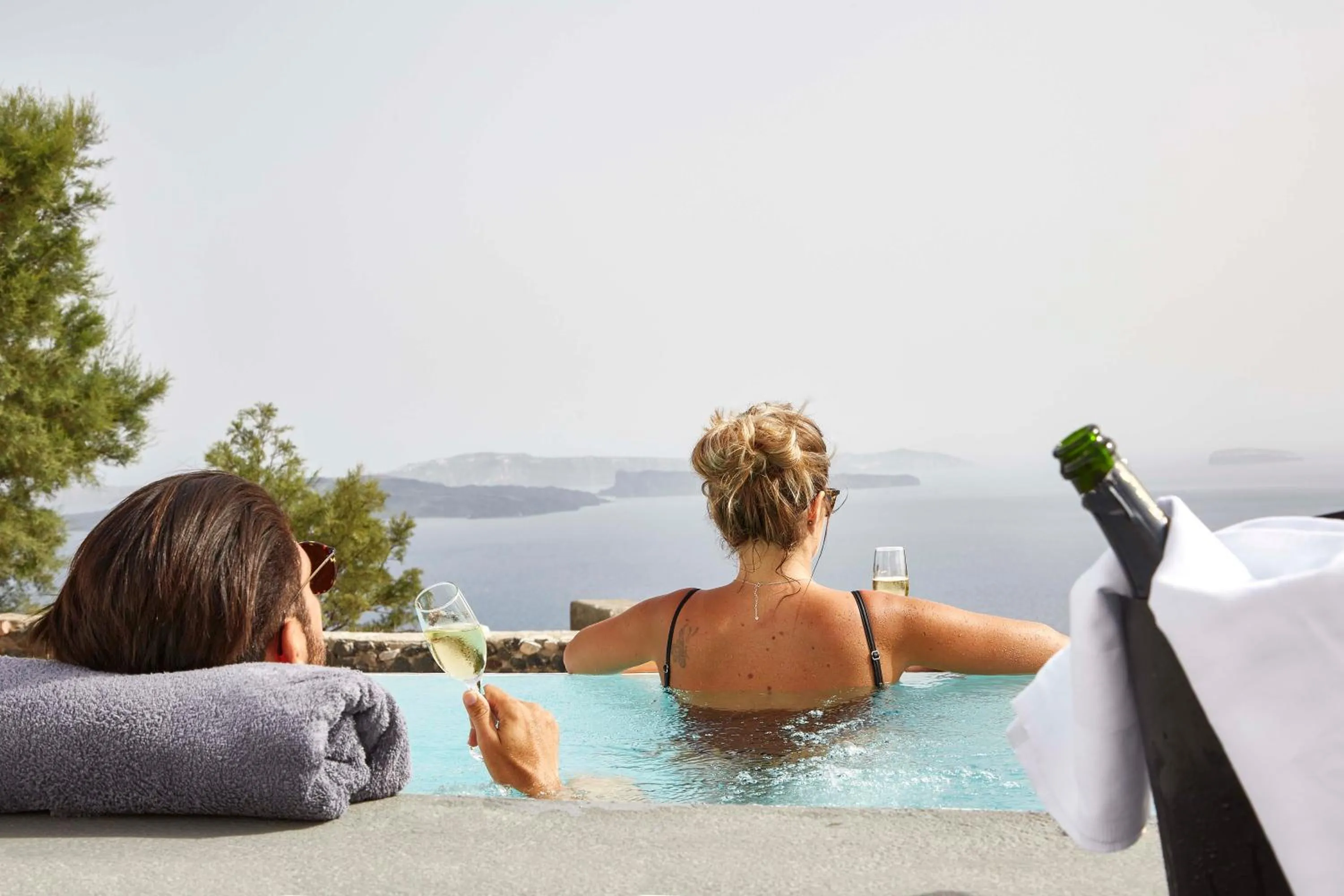 Hot Tub in Mr and Mrs White Oia - Santorini