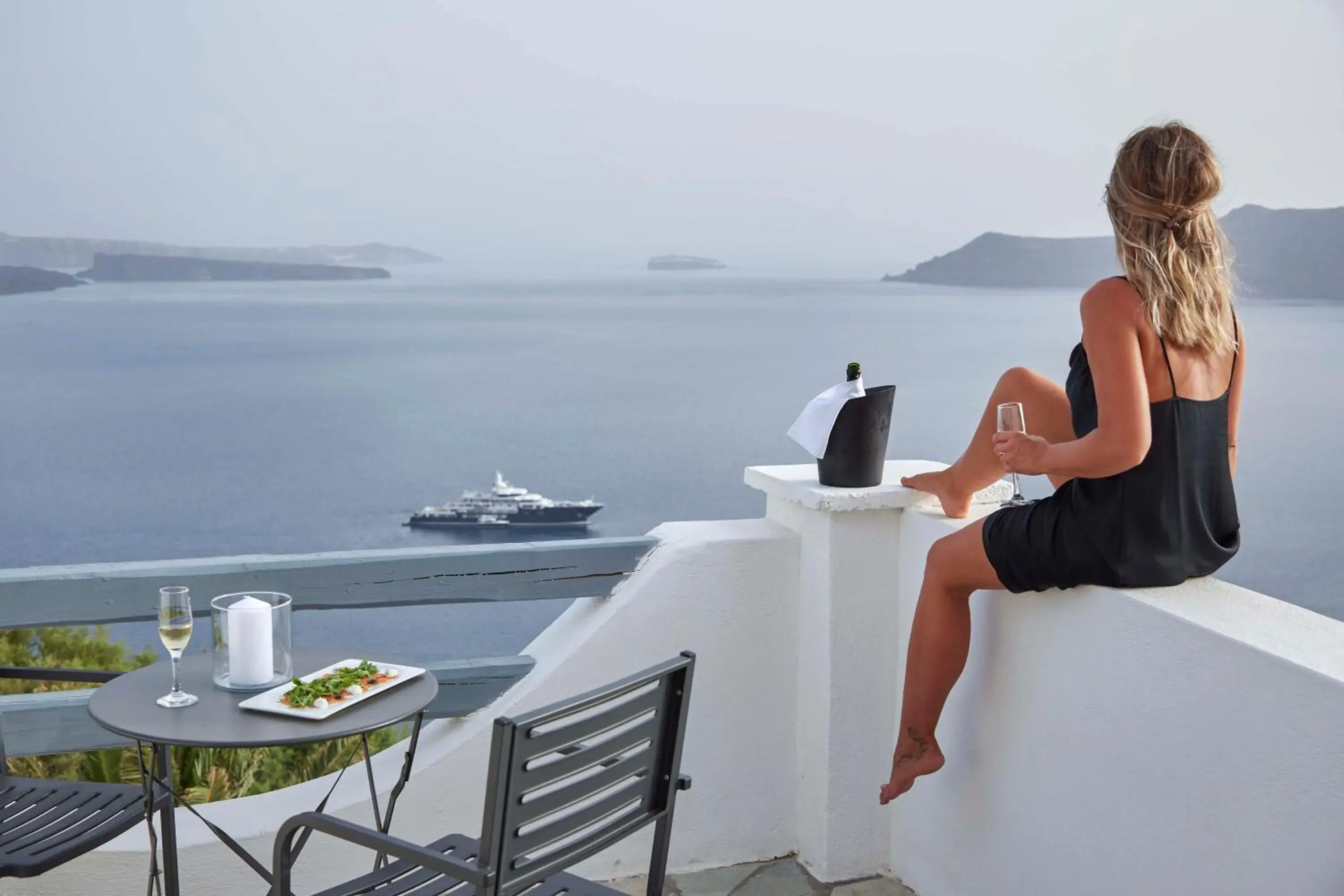 View (from property/room) in Mr and Mrs White Oia - Santorini View (from property/room) in Mr and Mrs White Oia - Santorini
