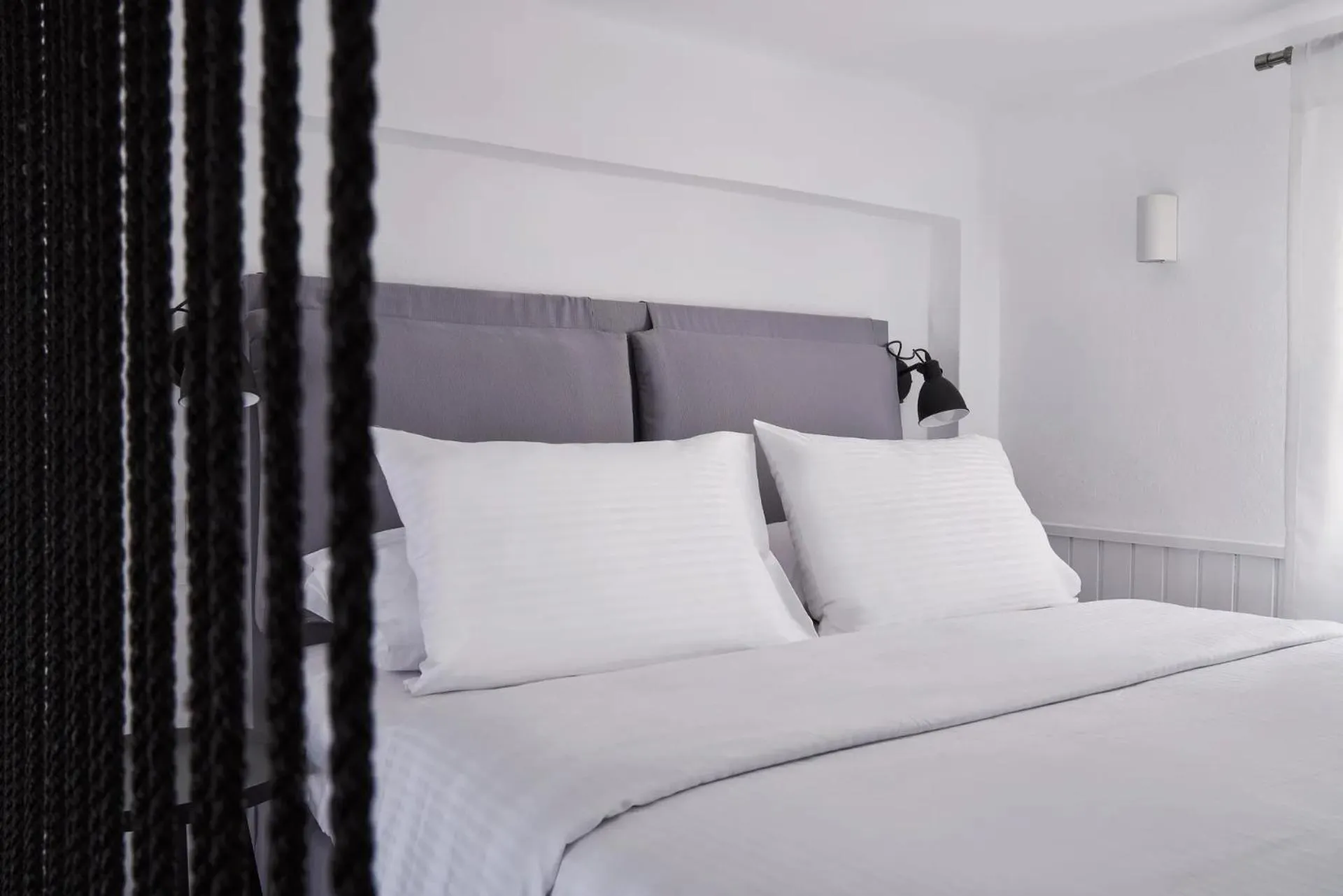 Bed in Mr & Mrs White Oia - Santorini