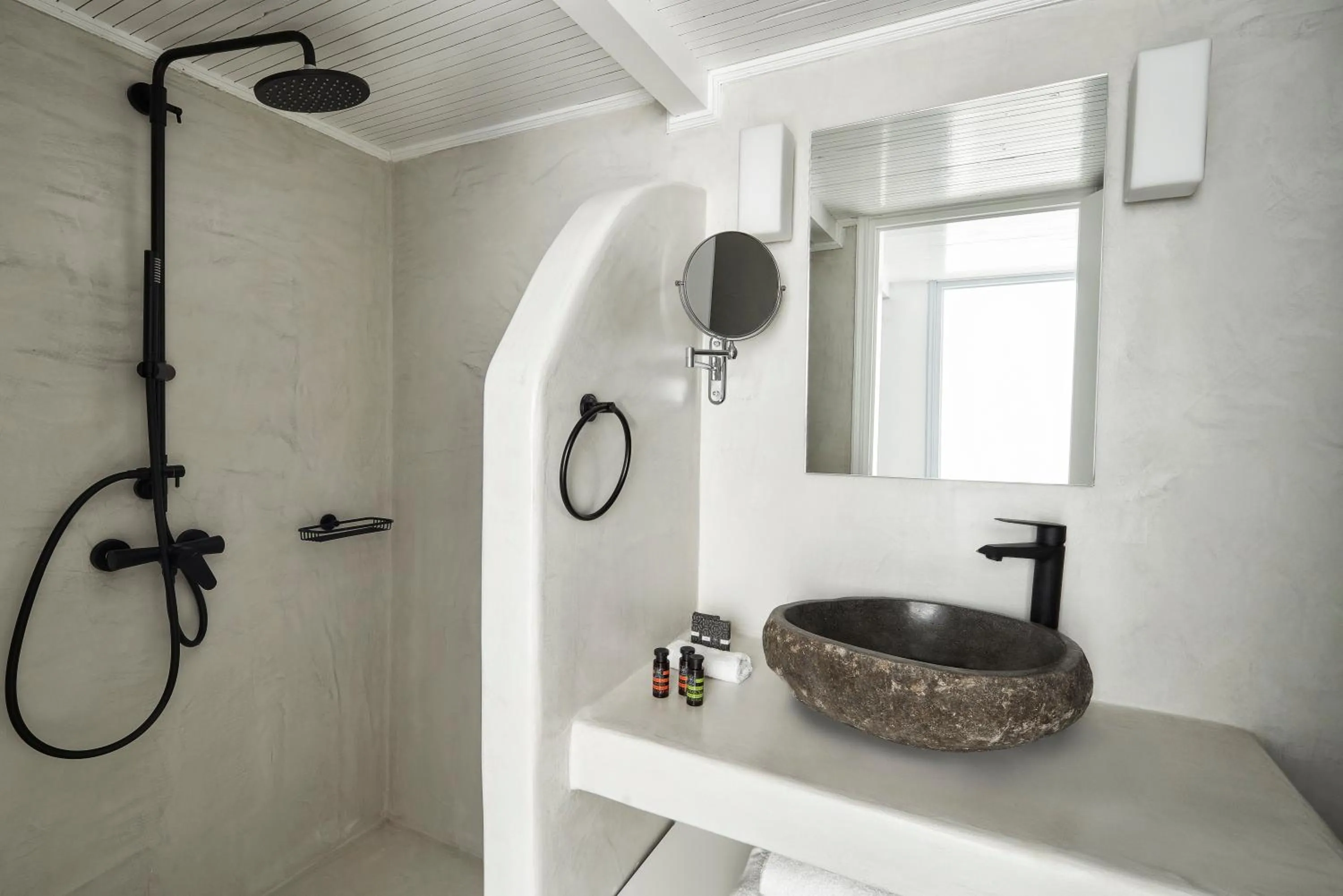 Toilet in Mr and Mrs White Oia - Santorini