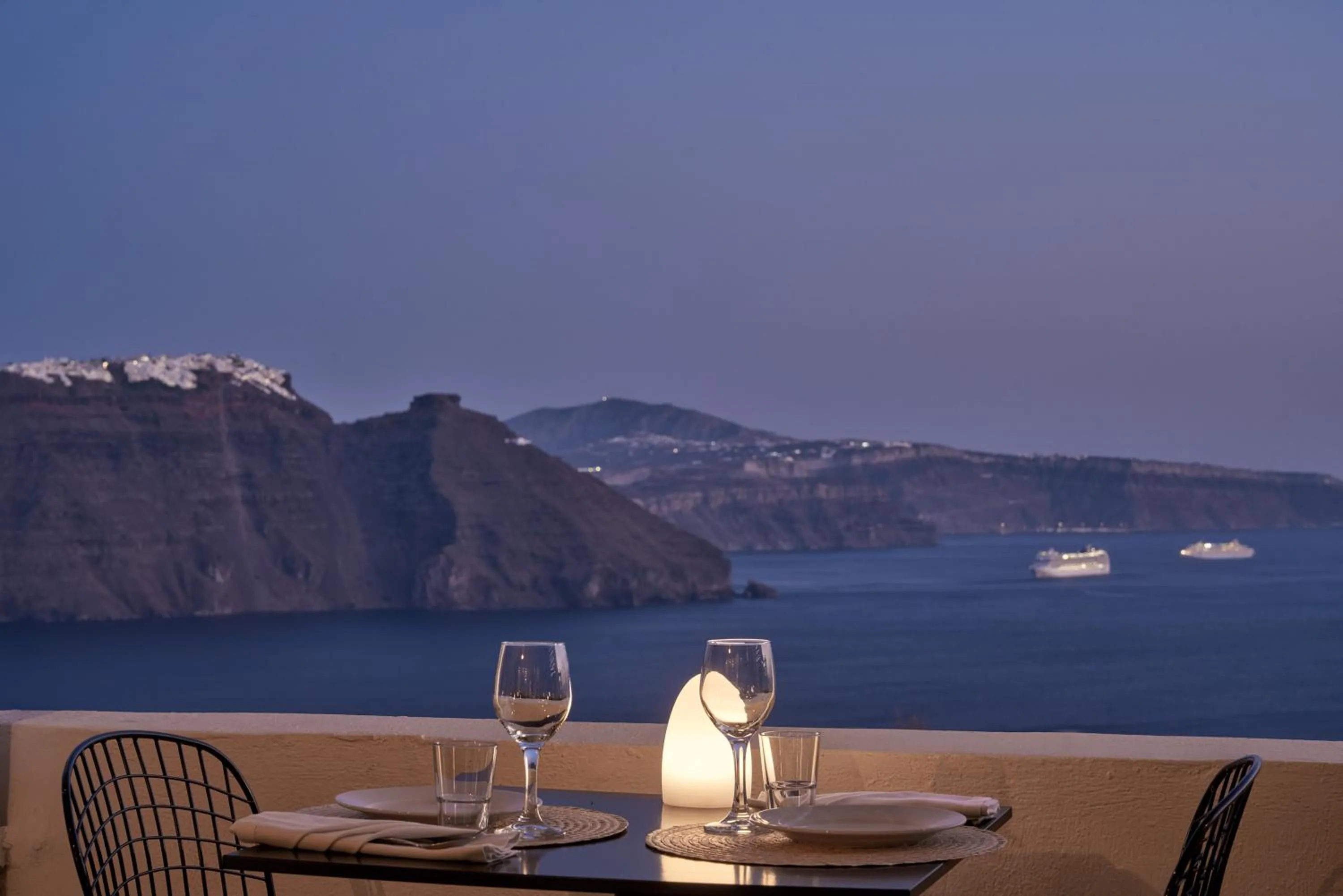 Natural landscape in Mr & Mrs White Oia - Santorini