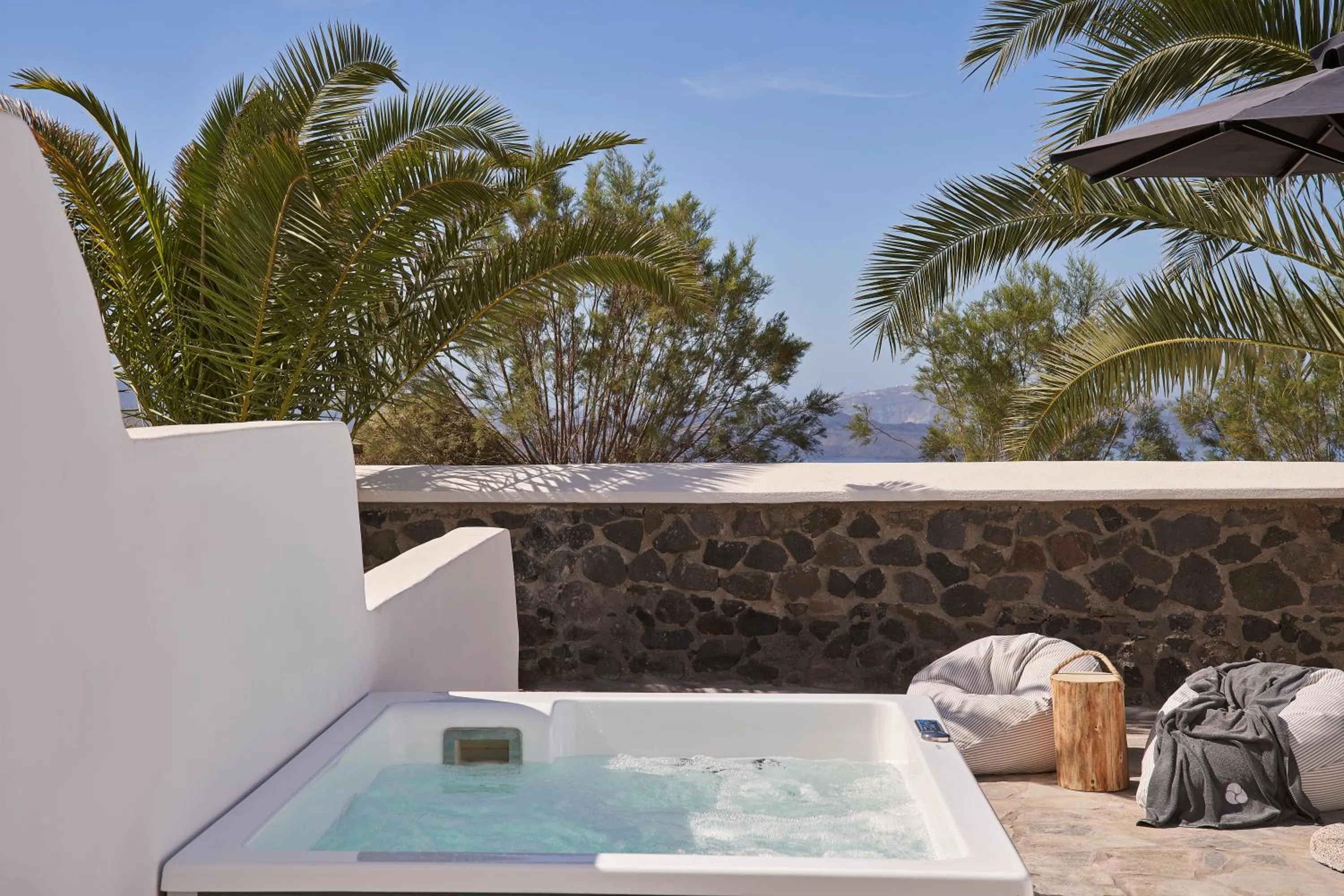 Hot Tub in Mr and Mrs White Oia - Santorini
